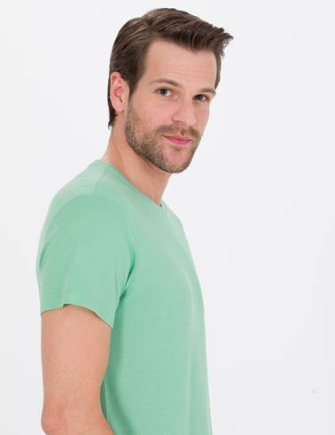 Açık Yeşil Slim Fit Bisiklet Yaka Basic Tişört