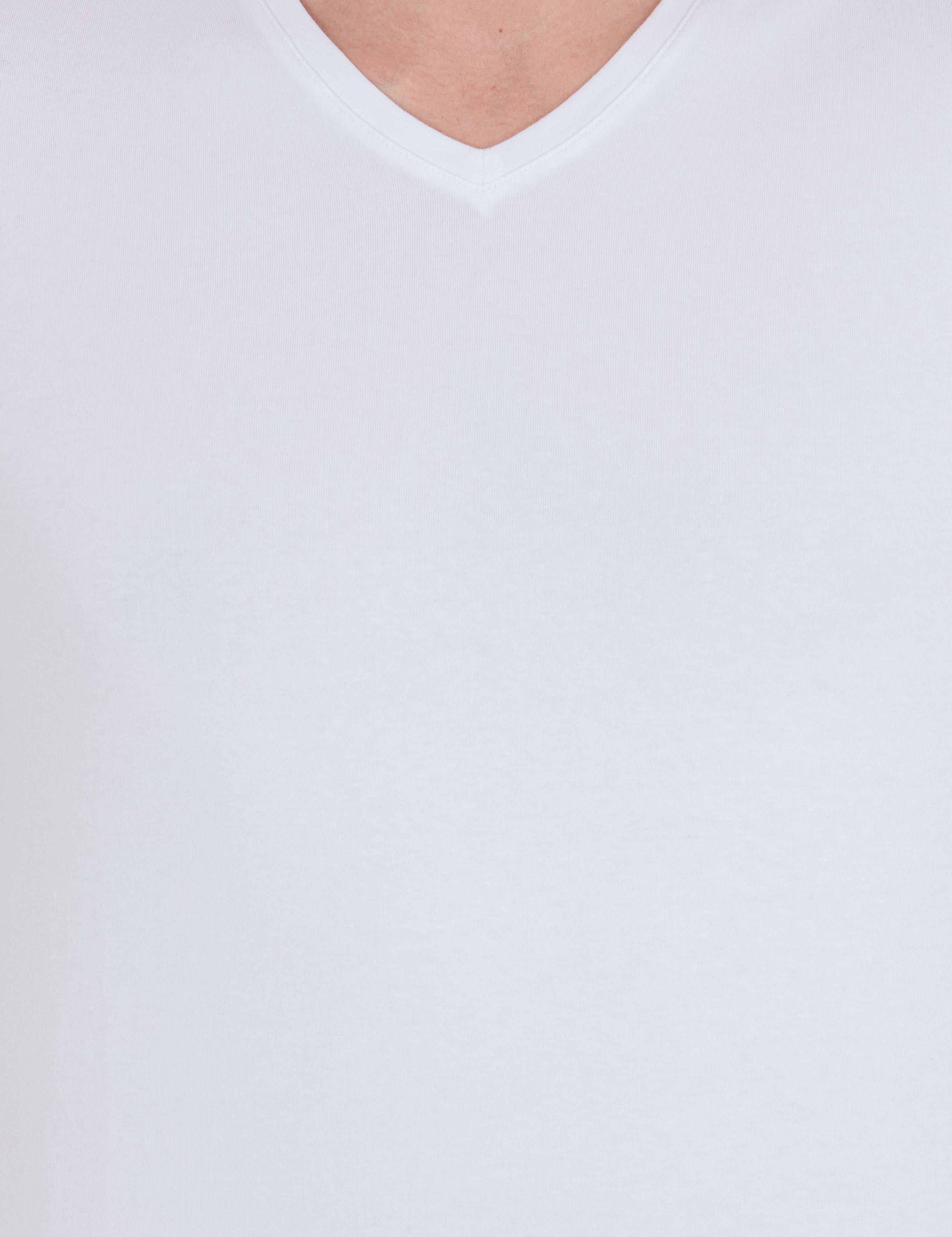 Beyaz Slim Fit V Yaka Basic Tişört