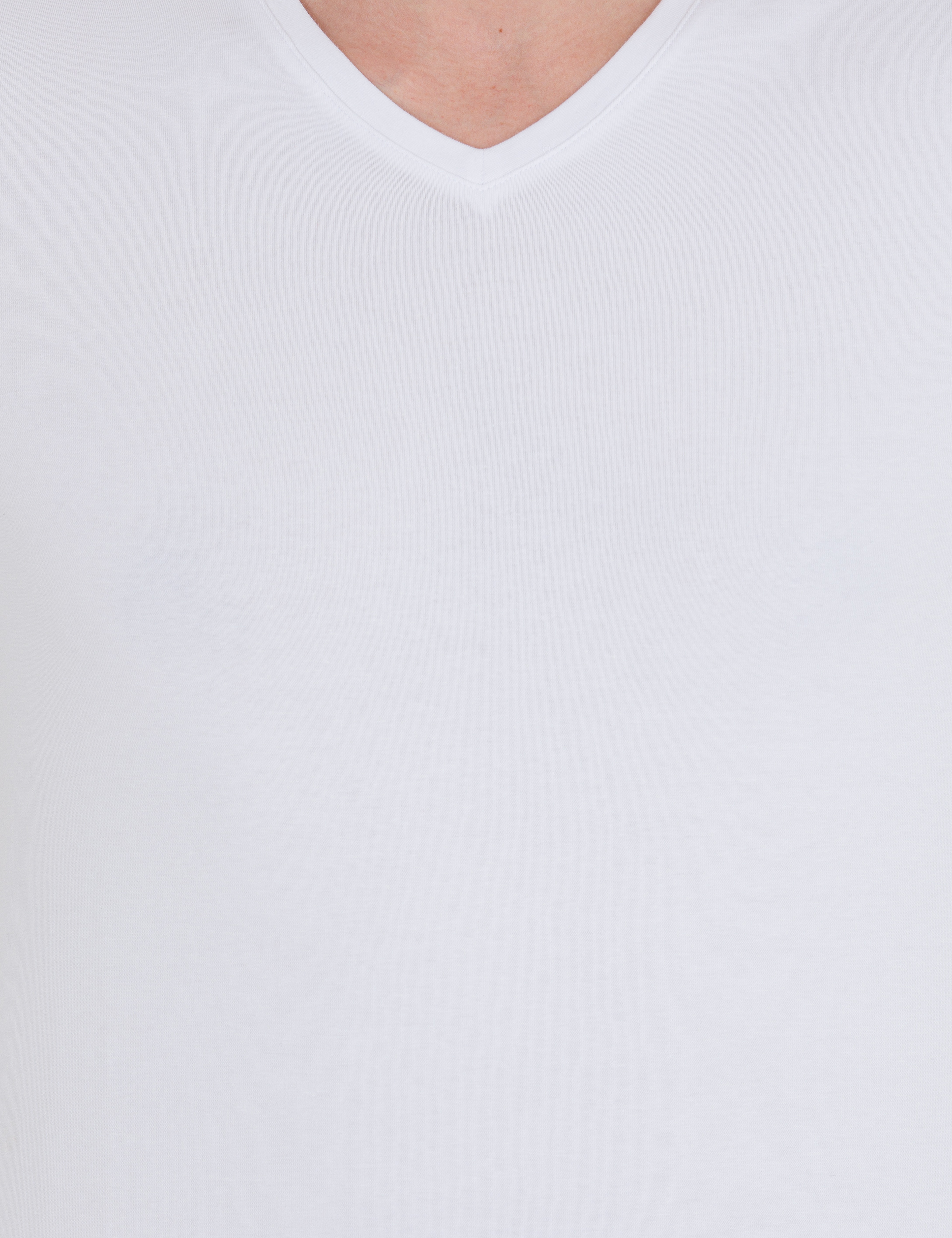 Beyaz Slim Fit V Yaka Basic Tişört - Image 6