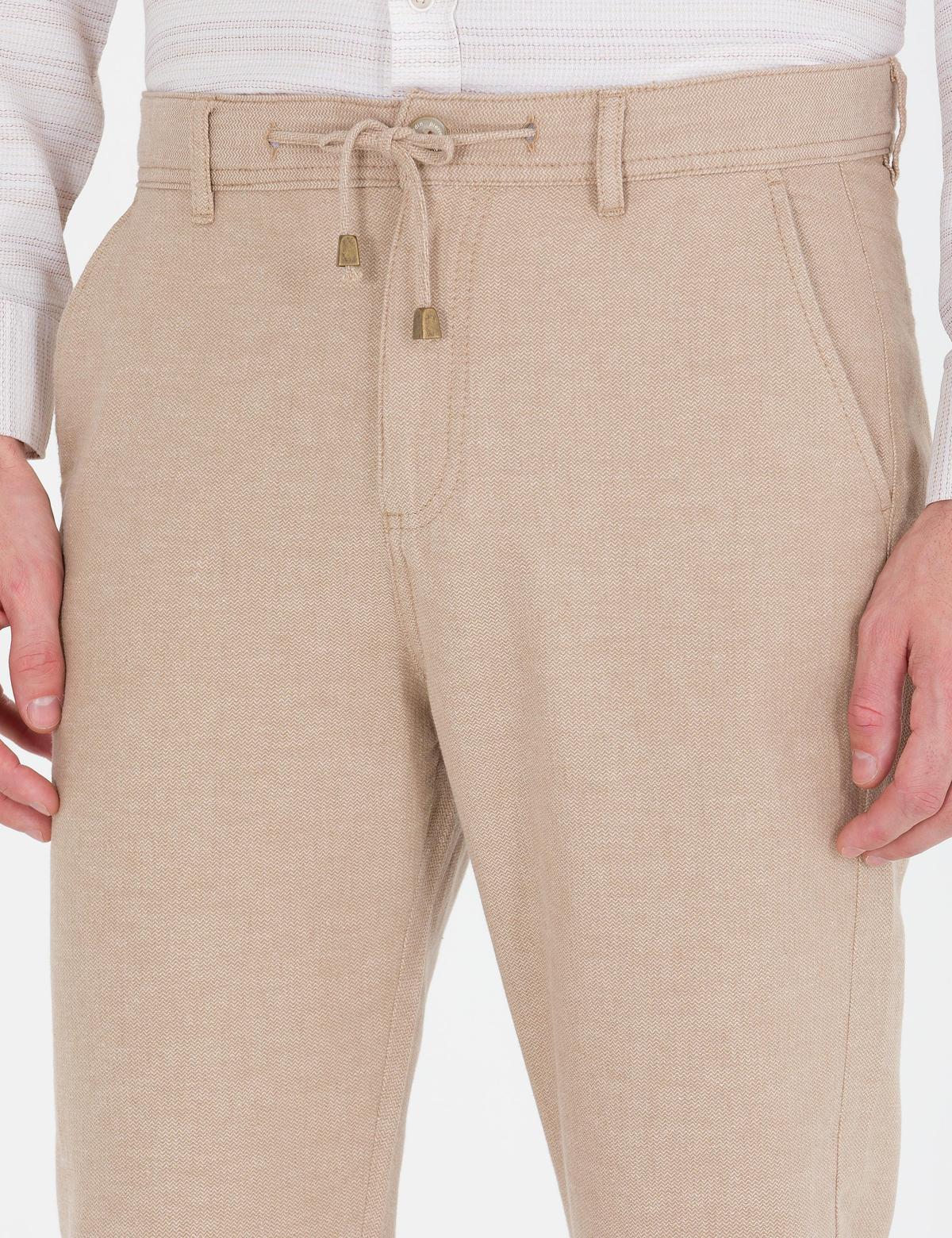 Açık Kahverengi Carrot Fit Beli Lastikli Kanvas Pantolon - 50268426115