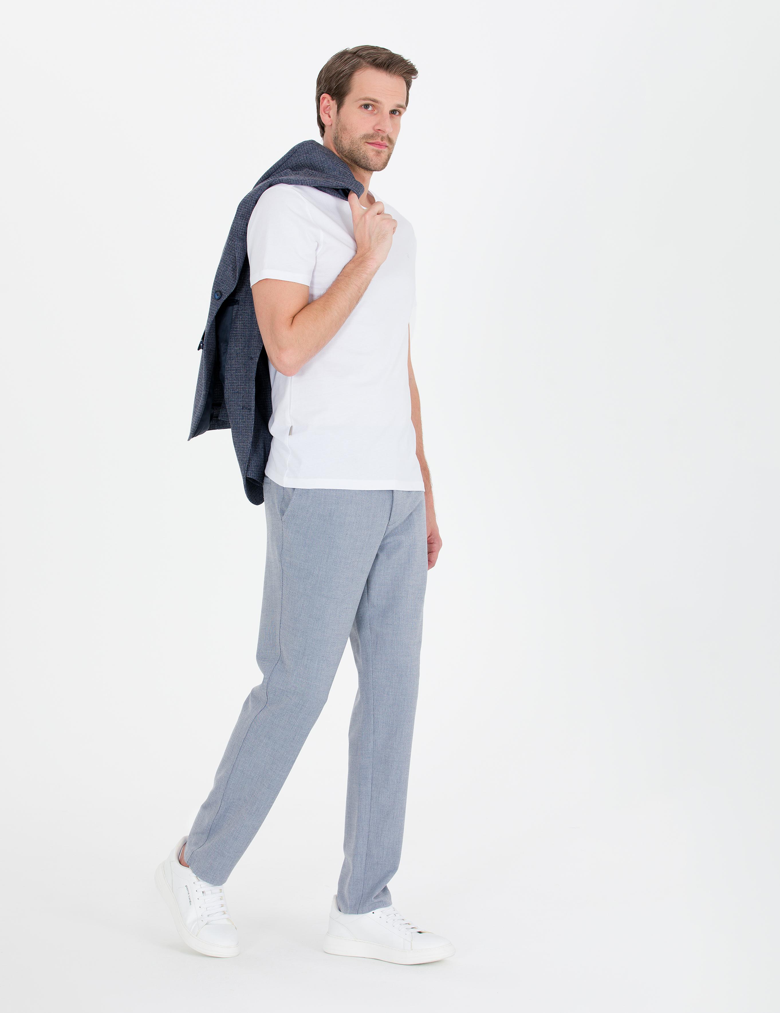 Beyaz Slim Fit Bisiklet Yaka Basic Tişört