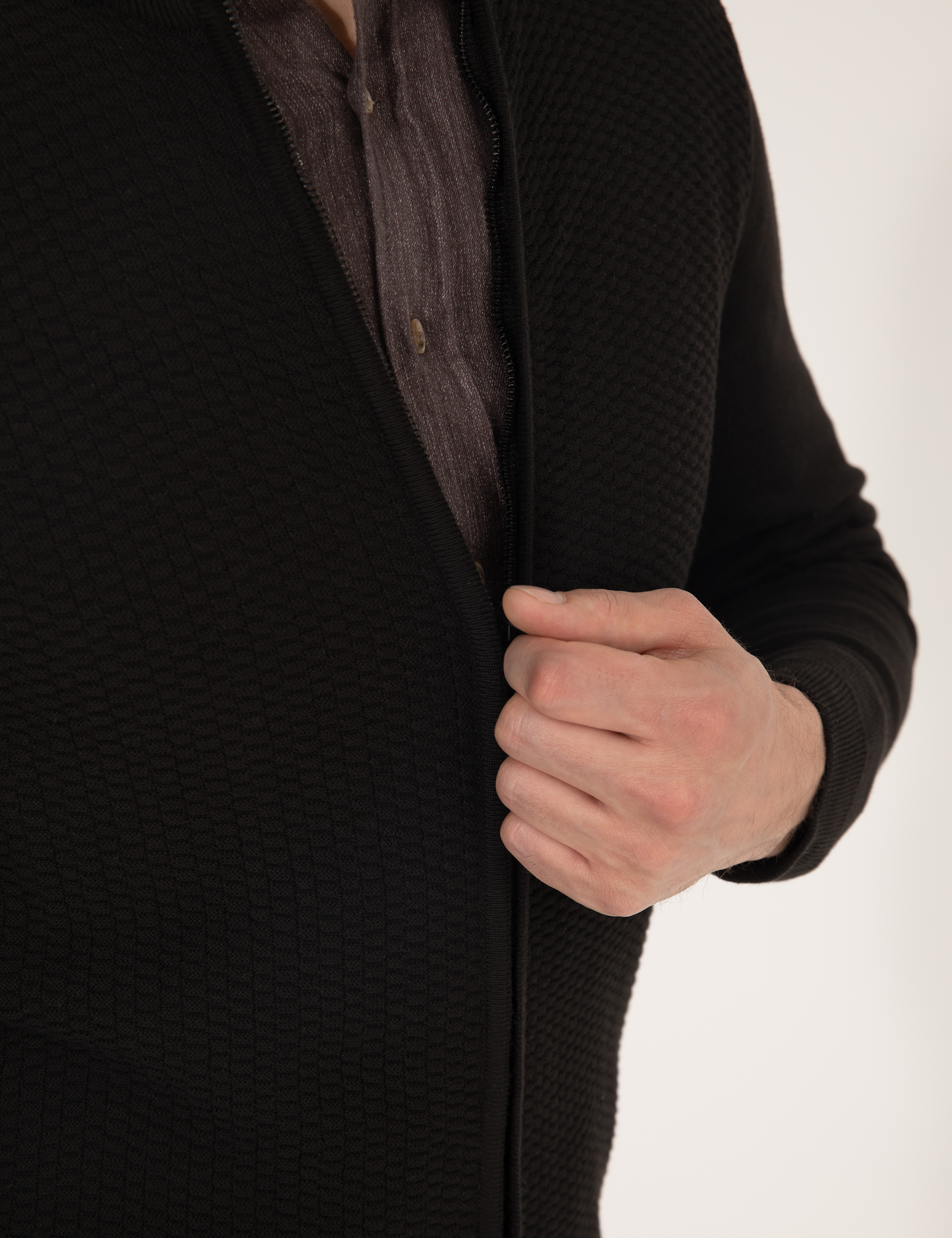 Siyah Slim Fit Fermuarlı Triko Hırka