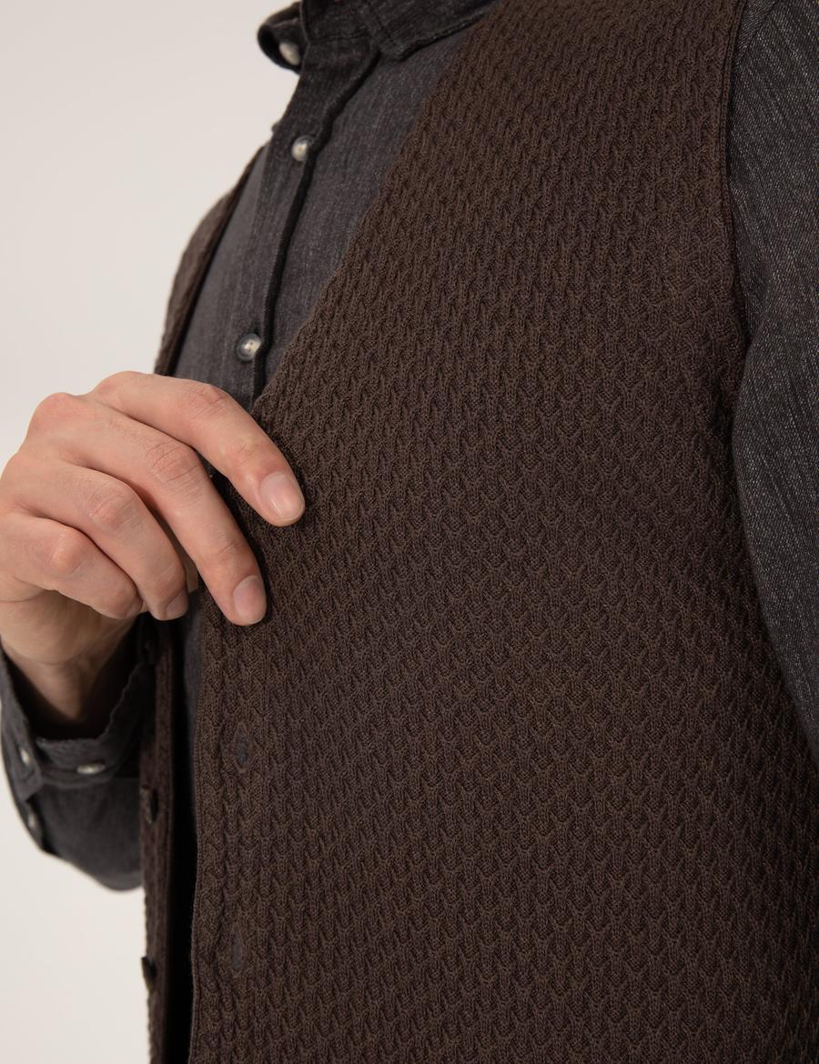 Kahverengi Triko Yelek