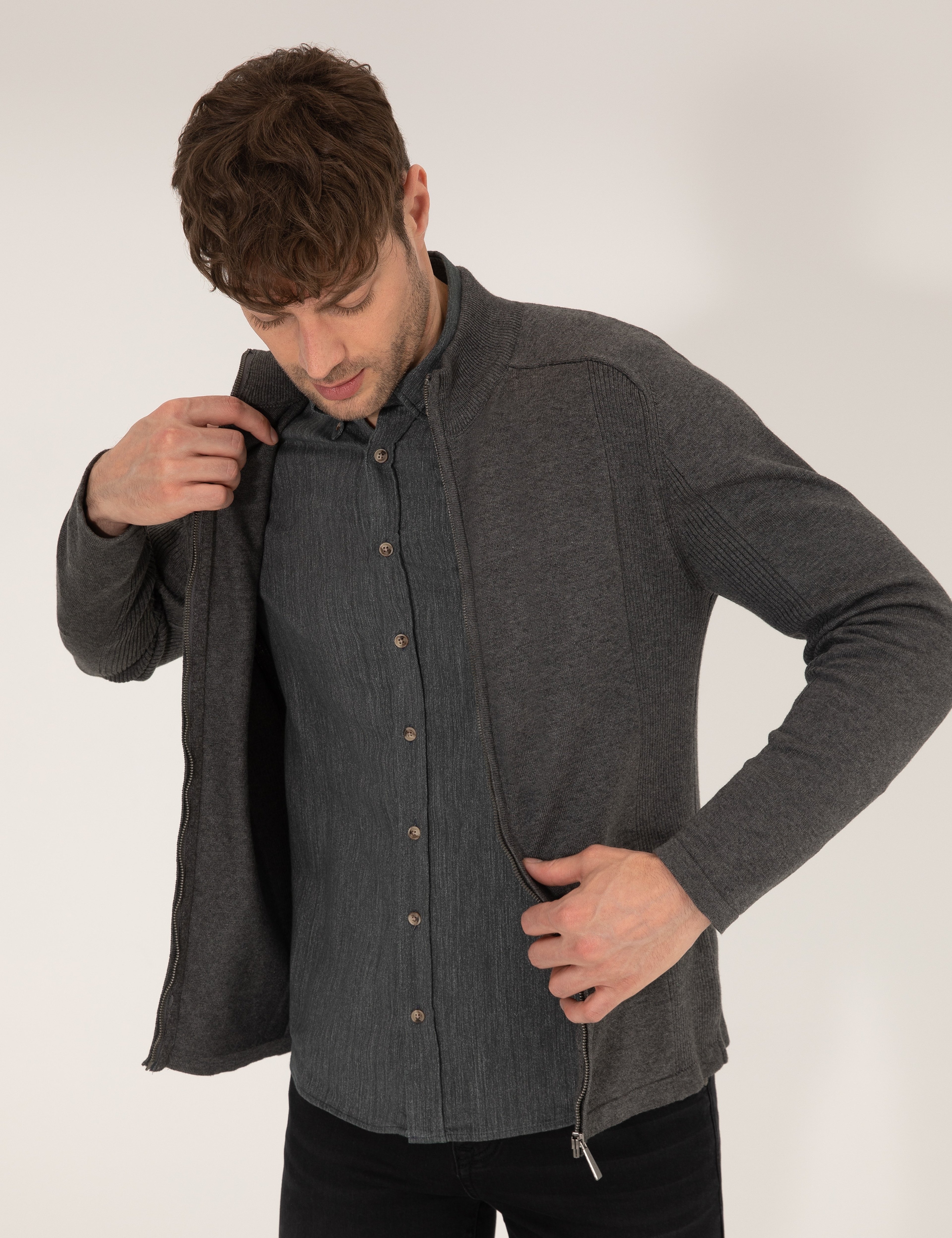 Gri Melanj Slim Fit Fermuarlı Triko Hırka
