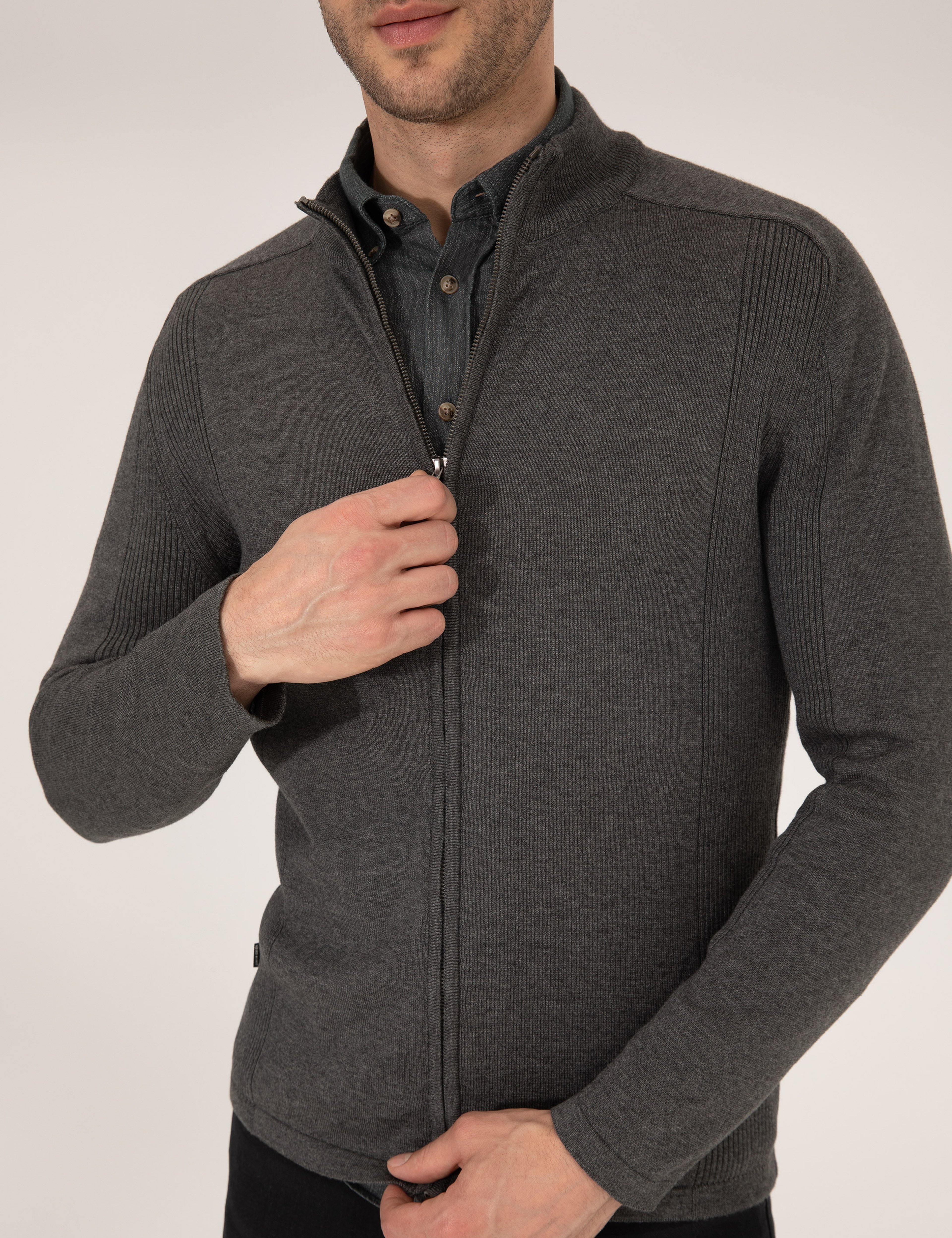 Gri Melanj Slim Fit Fermuarlı Triko Hırka - Image 6