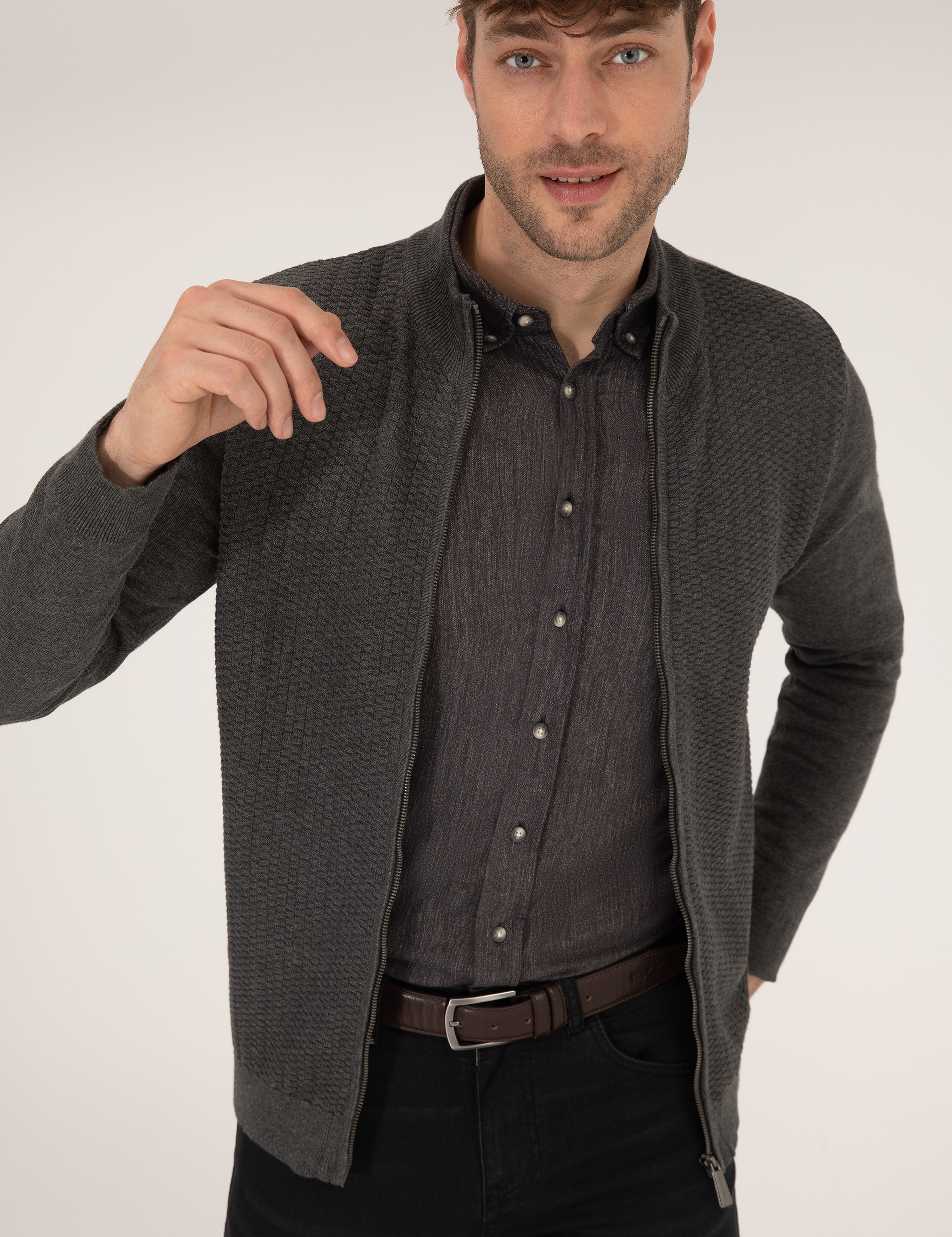 Gri Melanj Slim Fit Fermuarlı Triko Hırka - Image 1