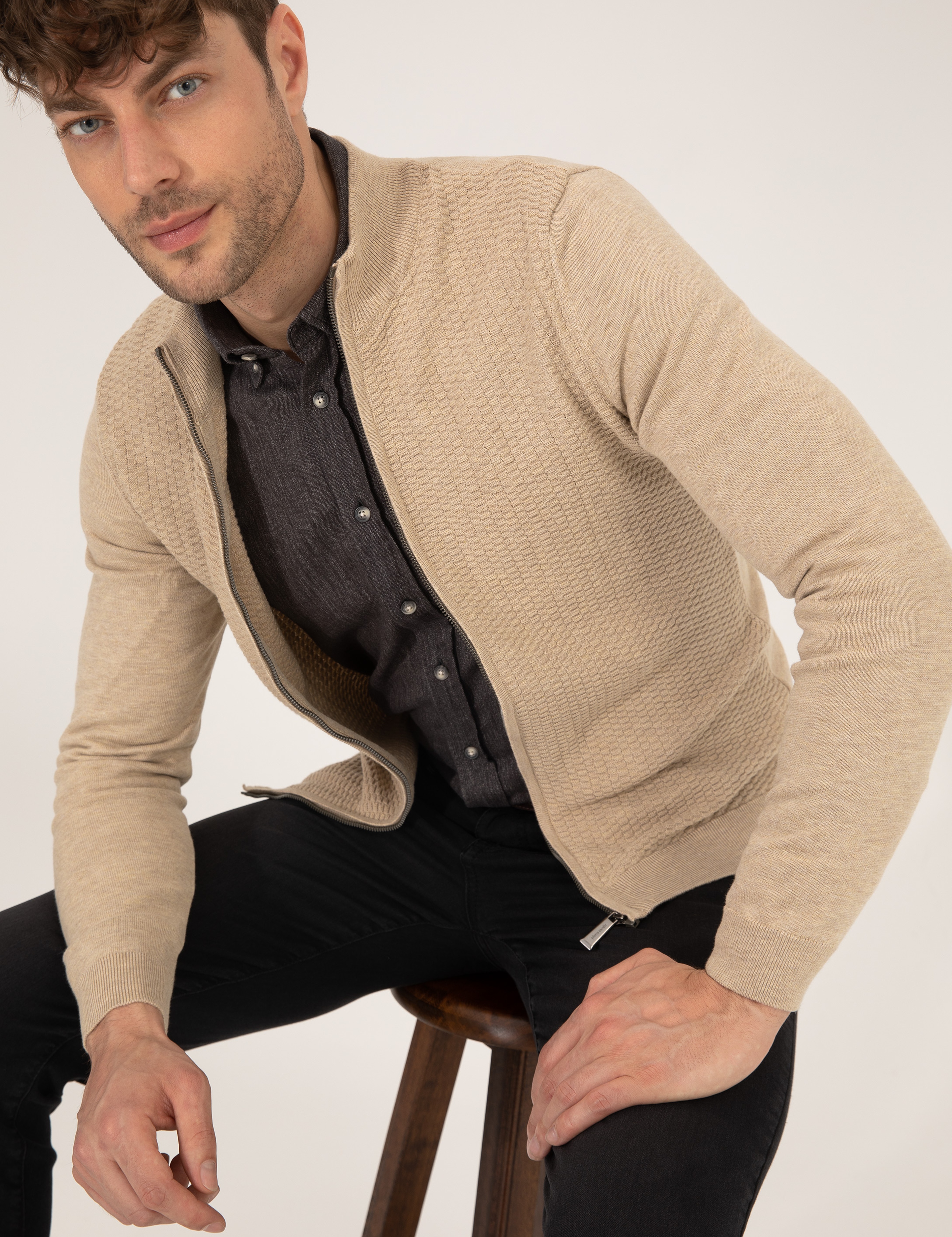 Kum Melanj Slim Fit Triko Hırka - Image 1