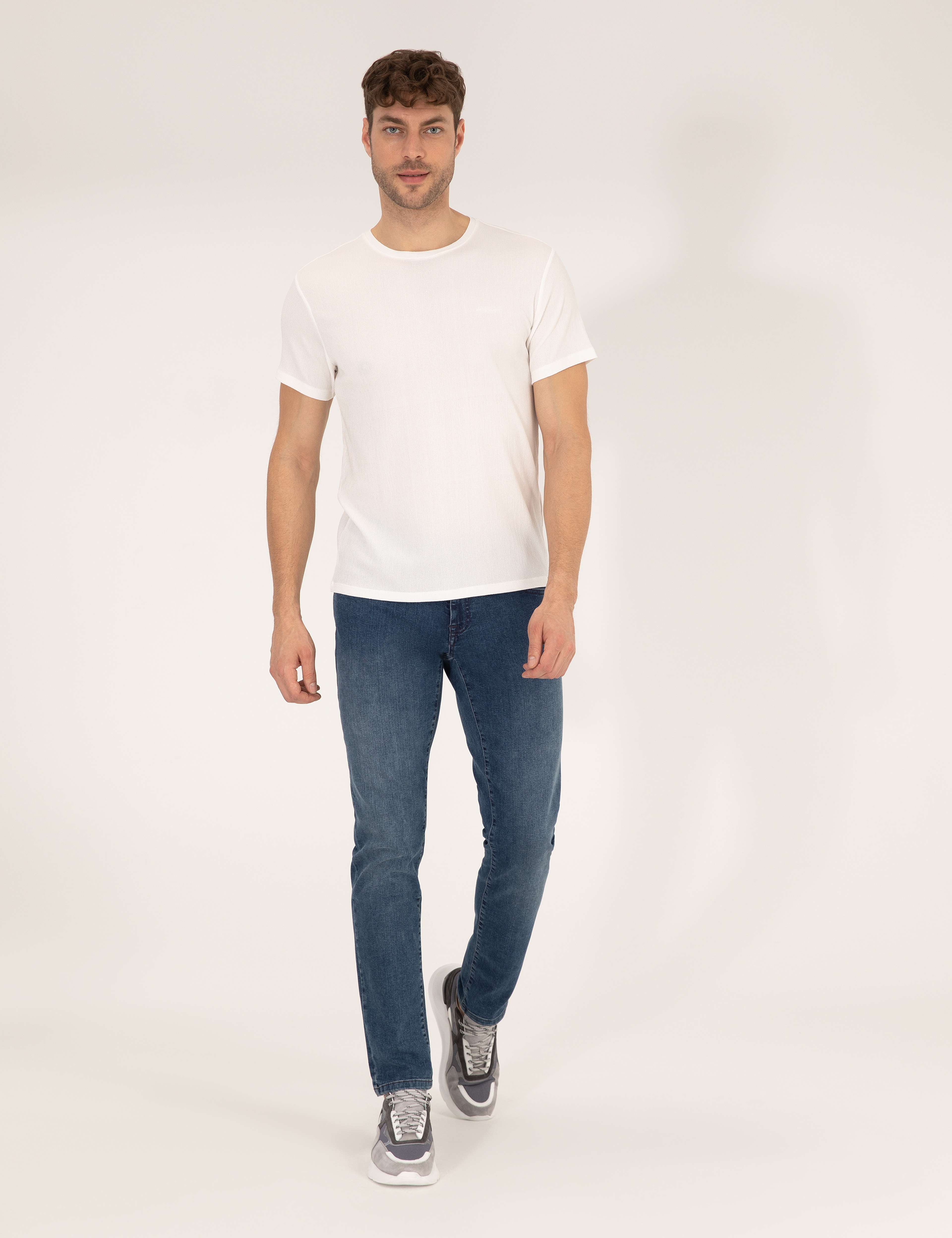 Ekru Slim Fit Dokulu Bisiklet Yaka Tişört - Image 4