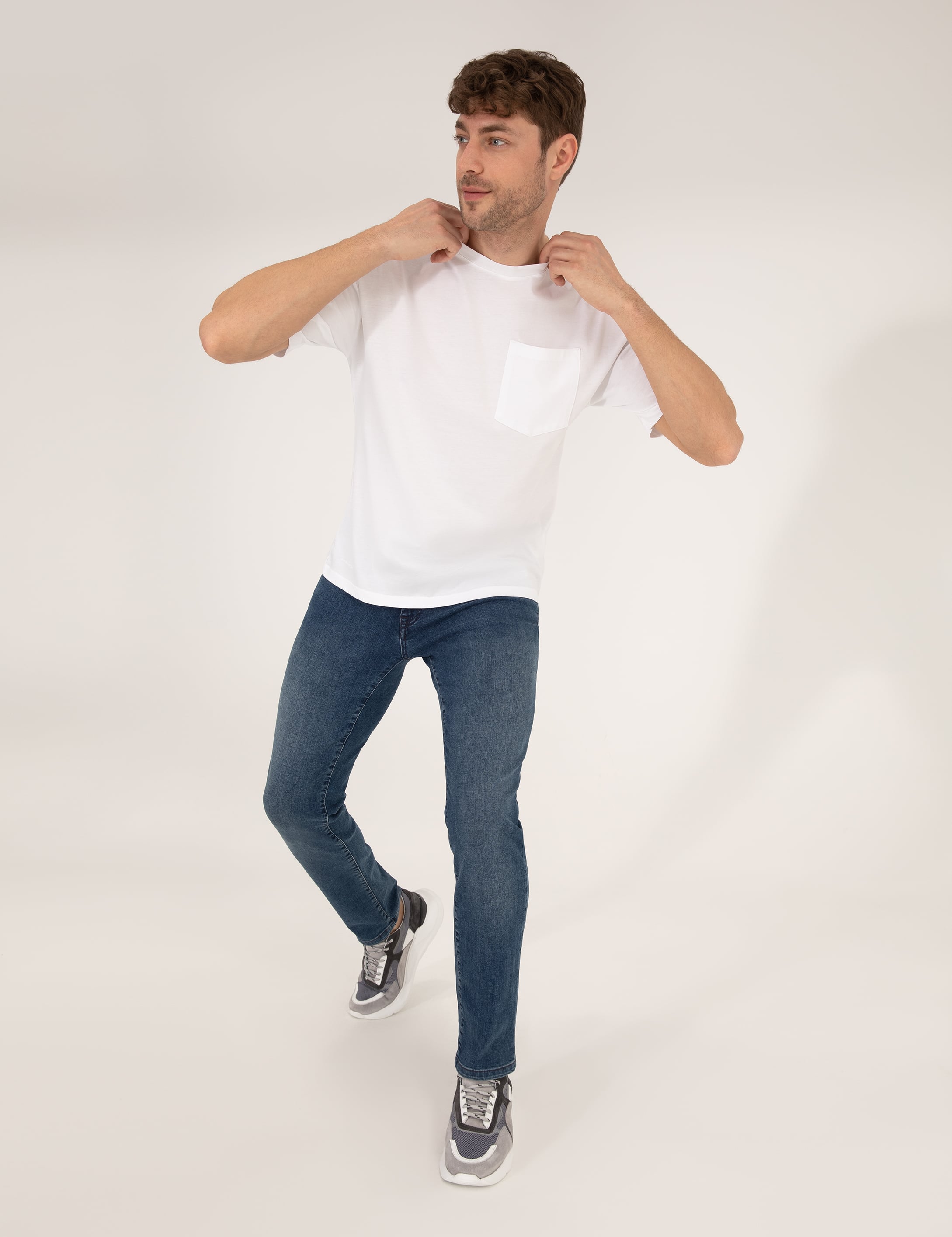 Ekru Regular Fit Düz Cepli Bisiklet Yaka Tişört - Image 4