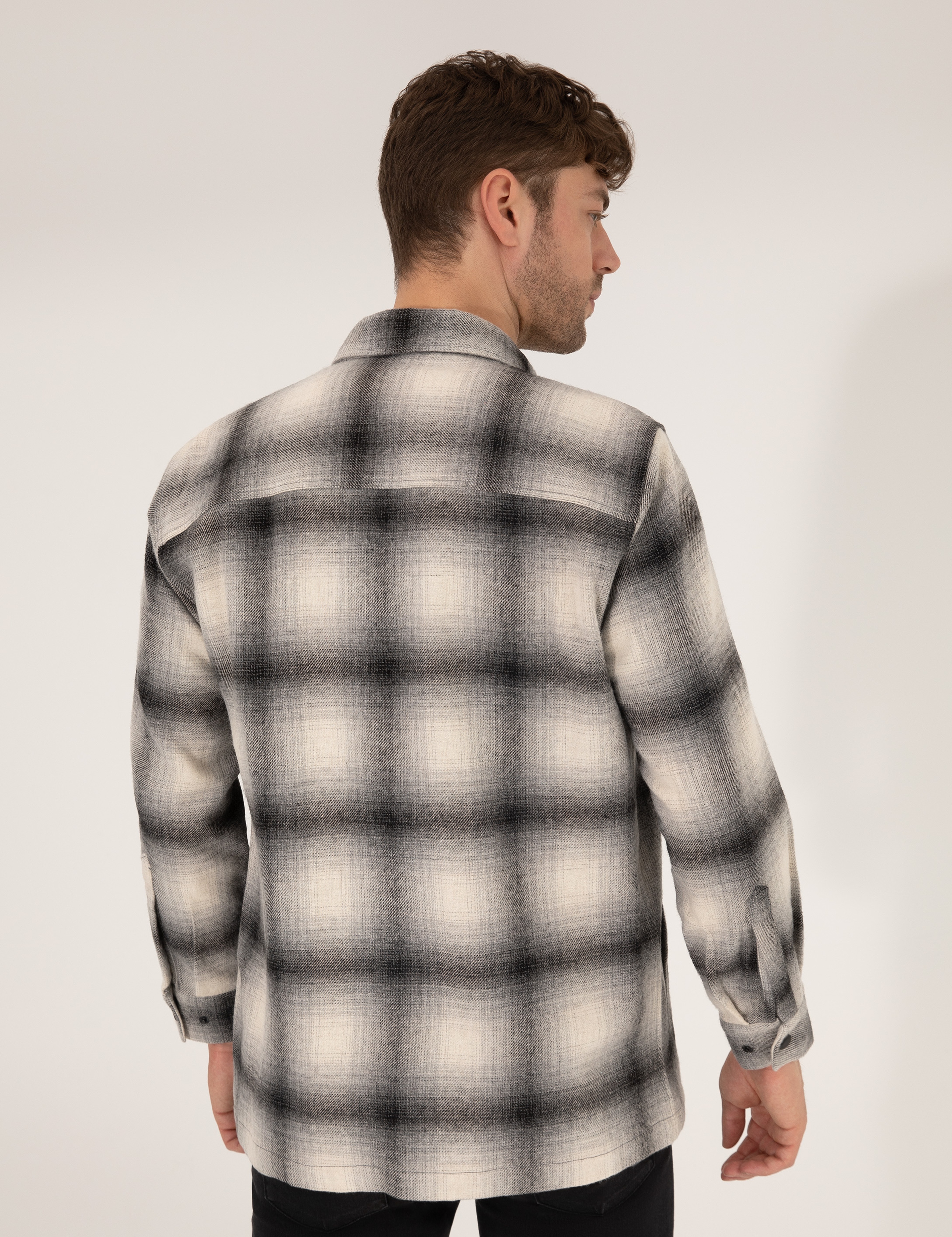Gri Oversize Uzun Kollu Gömlek - Image 5
