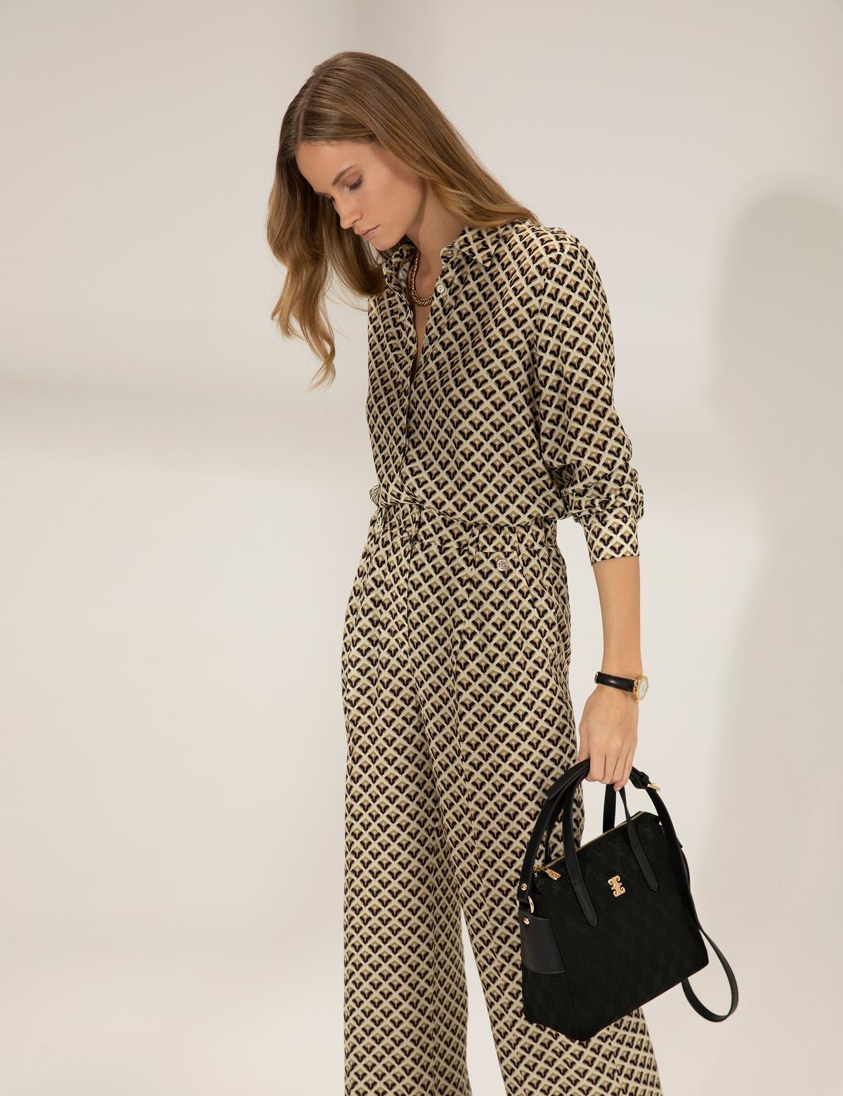 Siyah Omuz Çantası