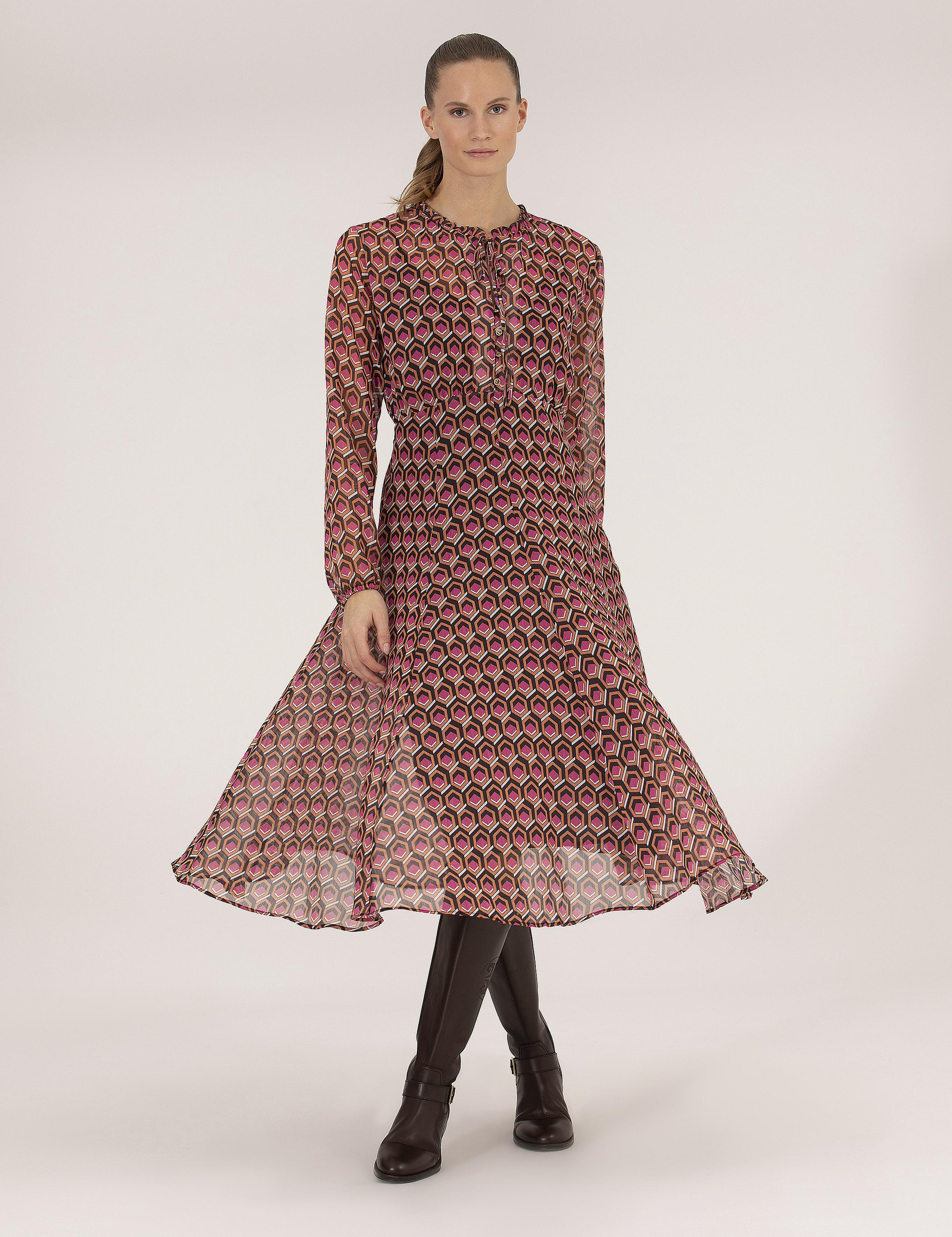 Turuncu Desenli Elbise