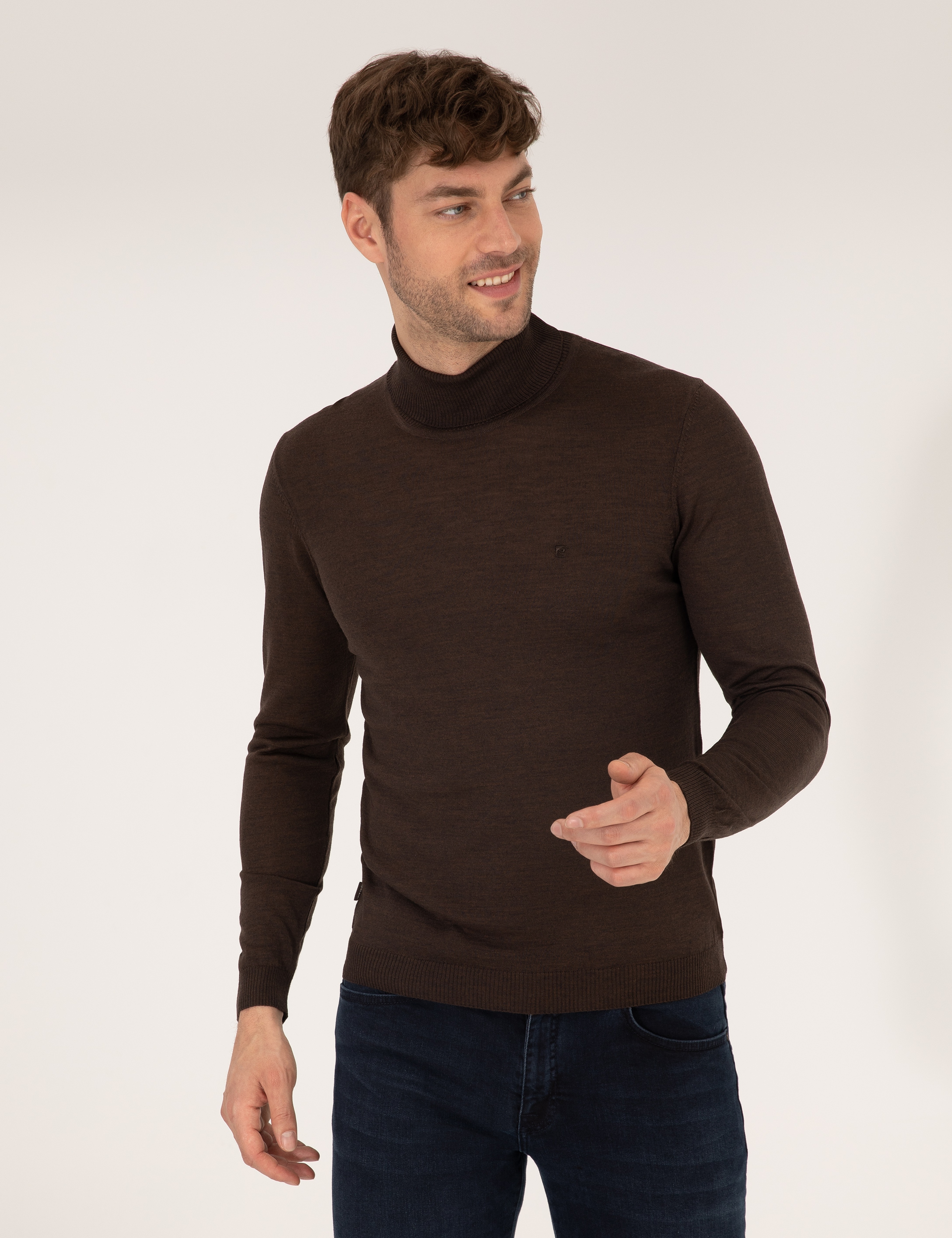 Kahverengi Slim Fit Balıkçı Yaka Yün Karışımlı Basic Triko Kazak