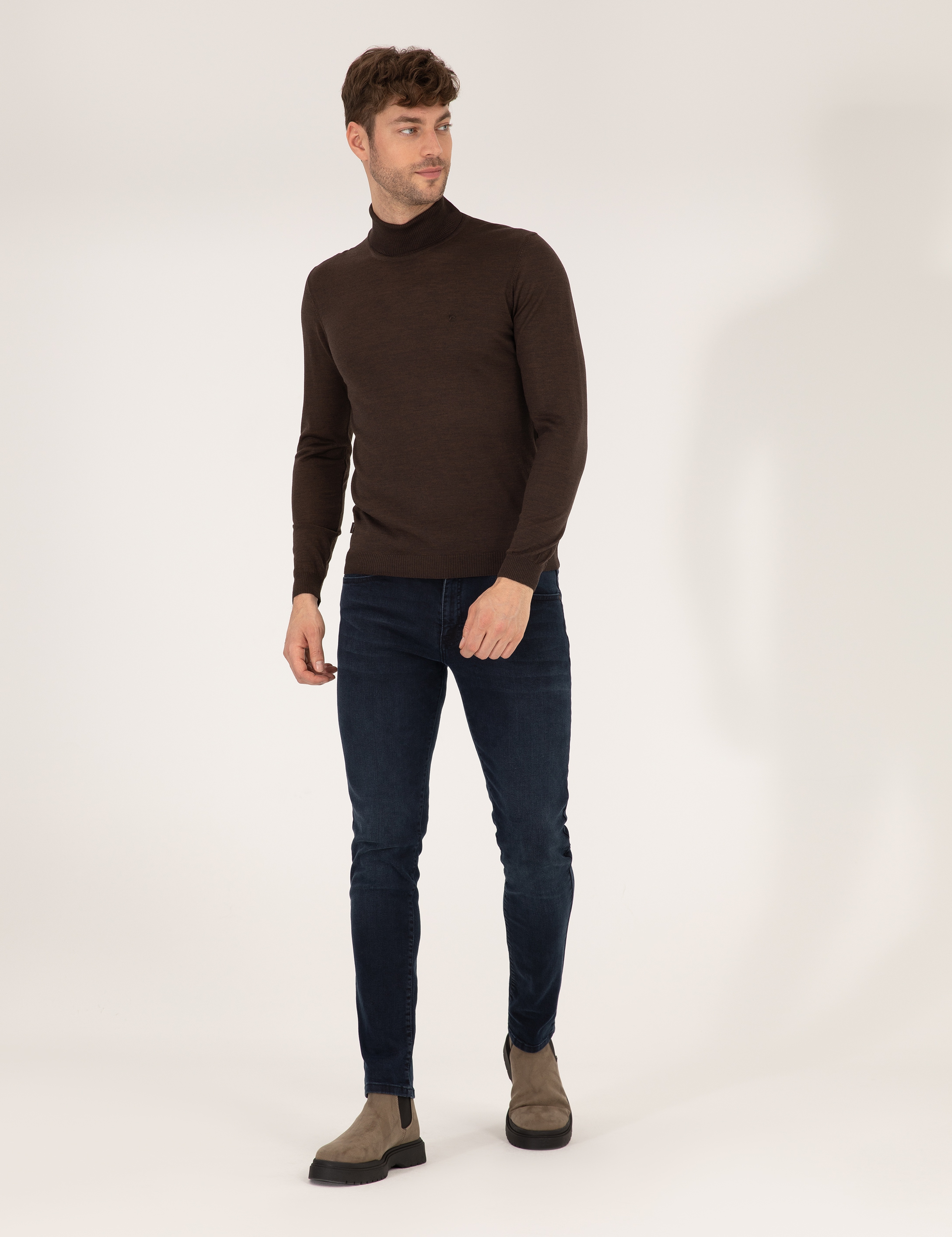 Kahverengi Slim Fit Balıkçı Yaka Yün Karışımlı Basic Triko Kazak