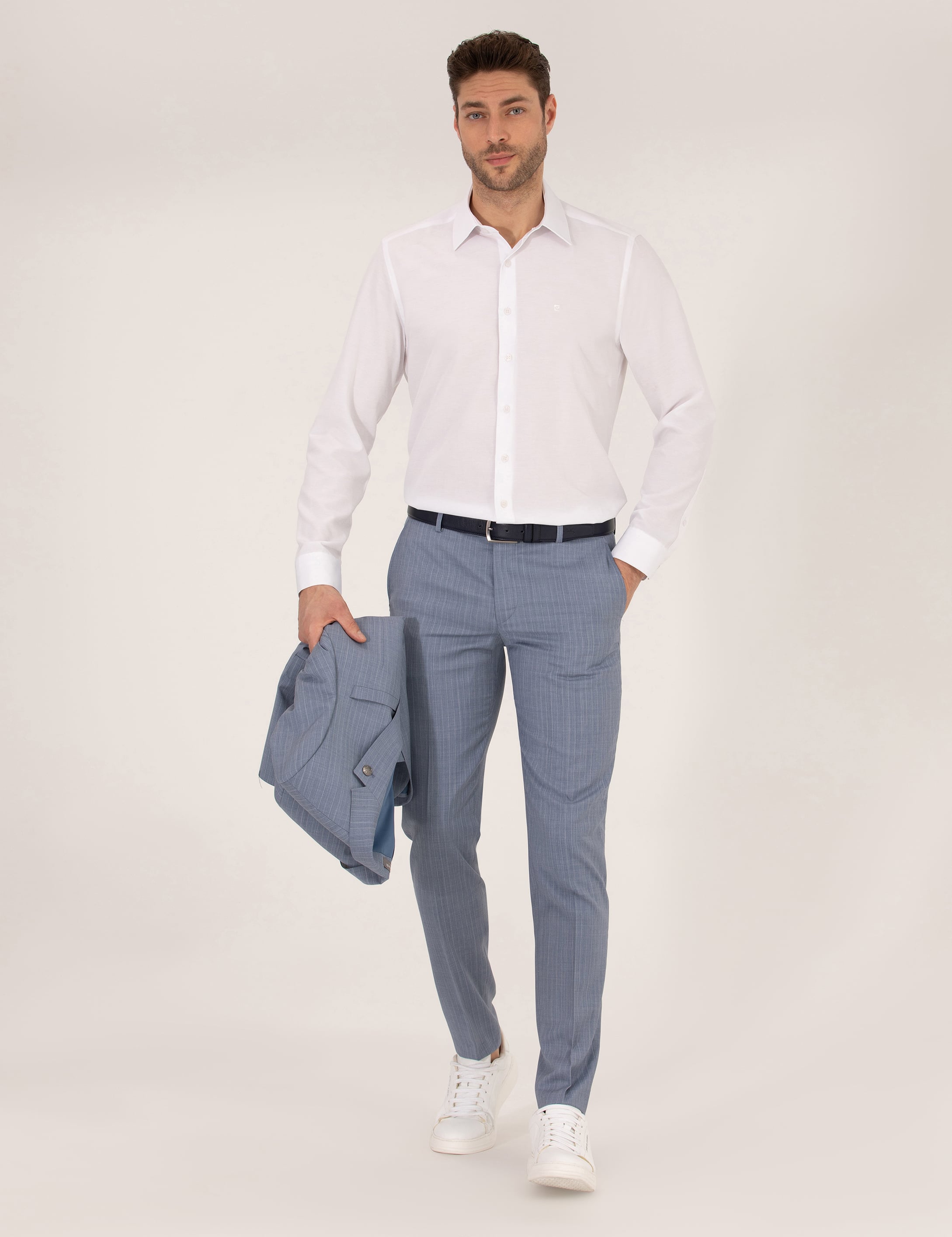 Beyaz Slim Fit Uzun Kollu Gömlek