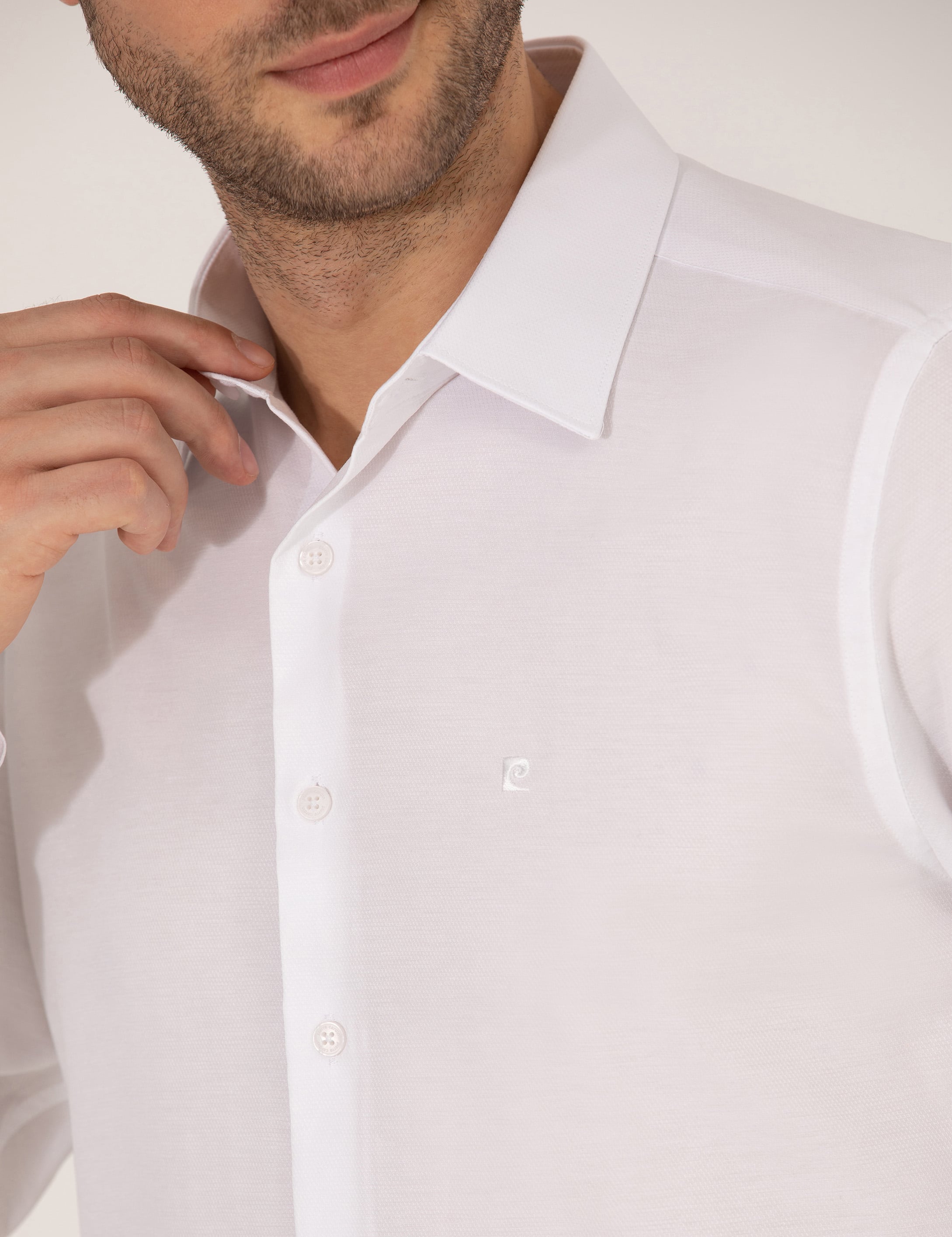 Beyaz Slim Fit Uzun Kollu Gömlek