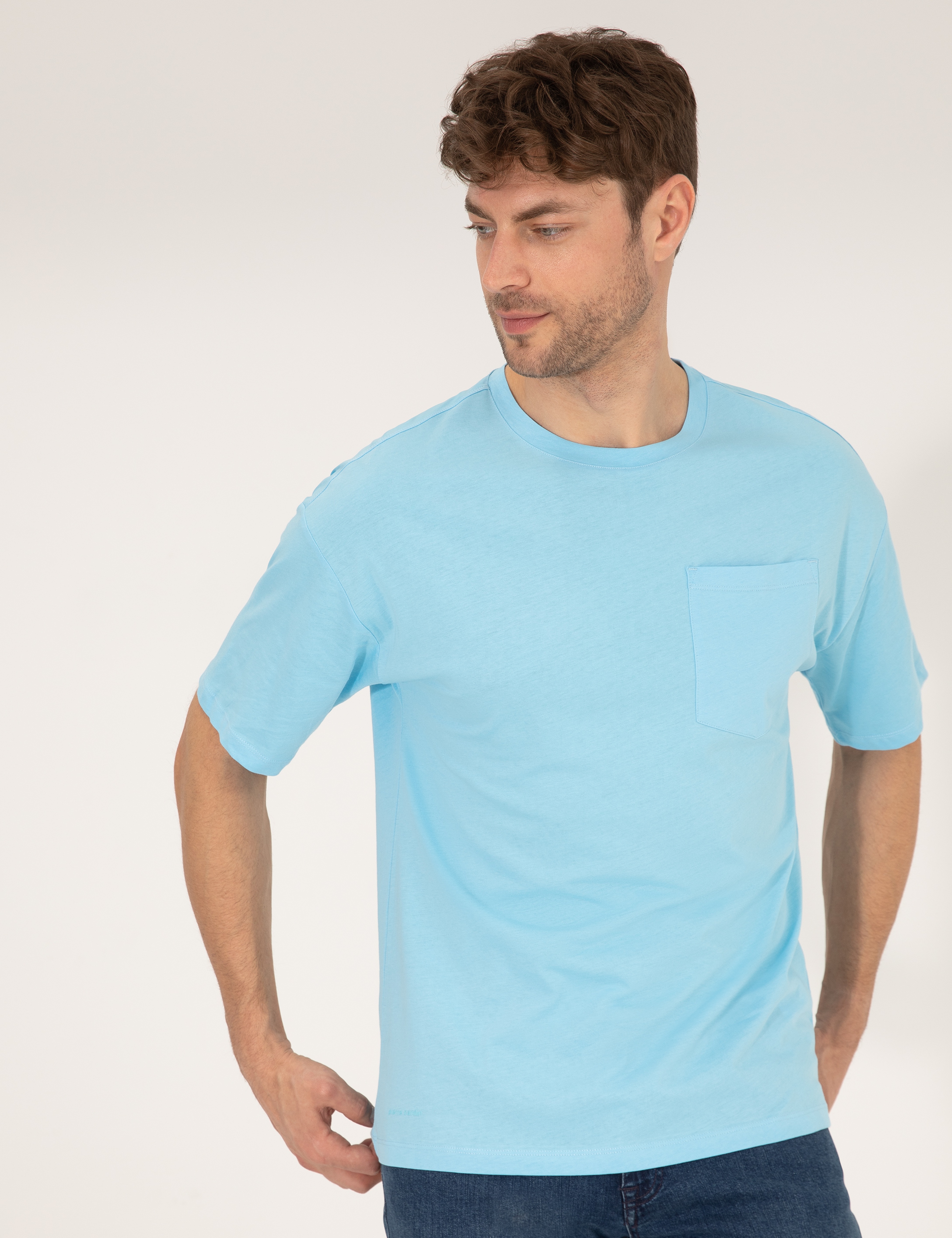 Açık Mavi Regular Fit Düz Cepli Bisiklet Yaka Tişört