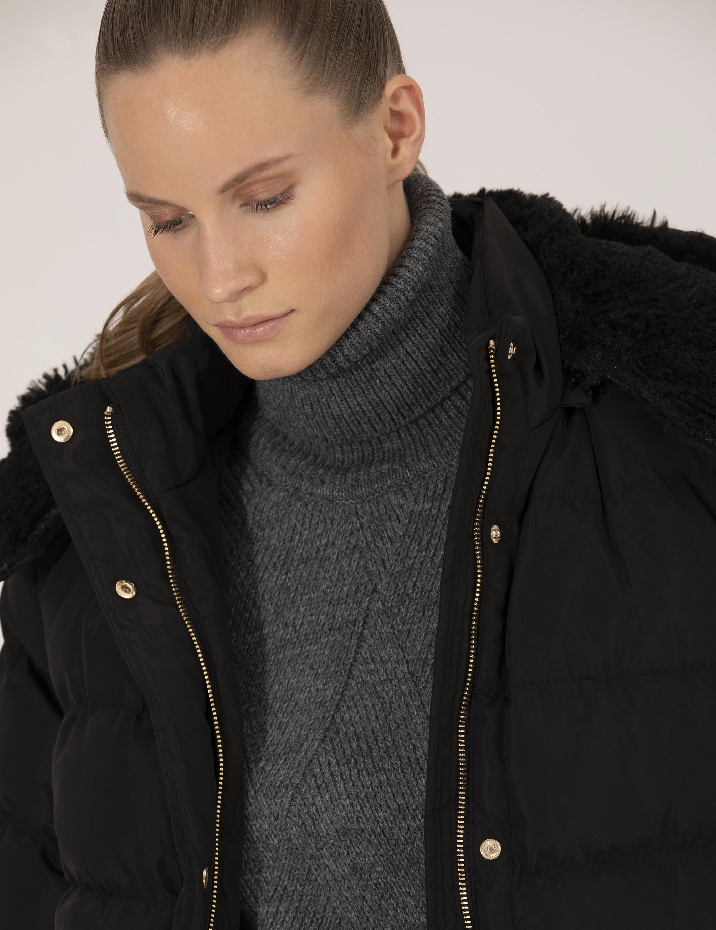 Siyah Regular Fit Mont