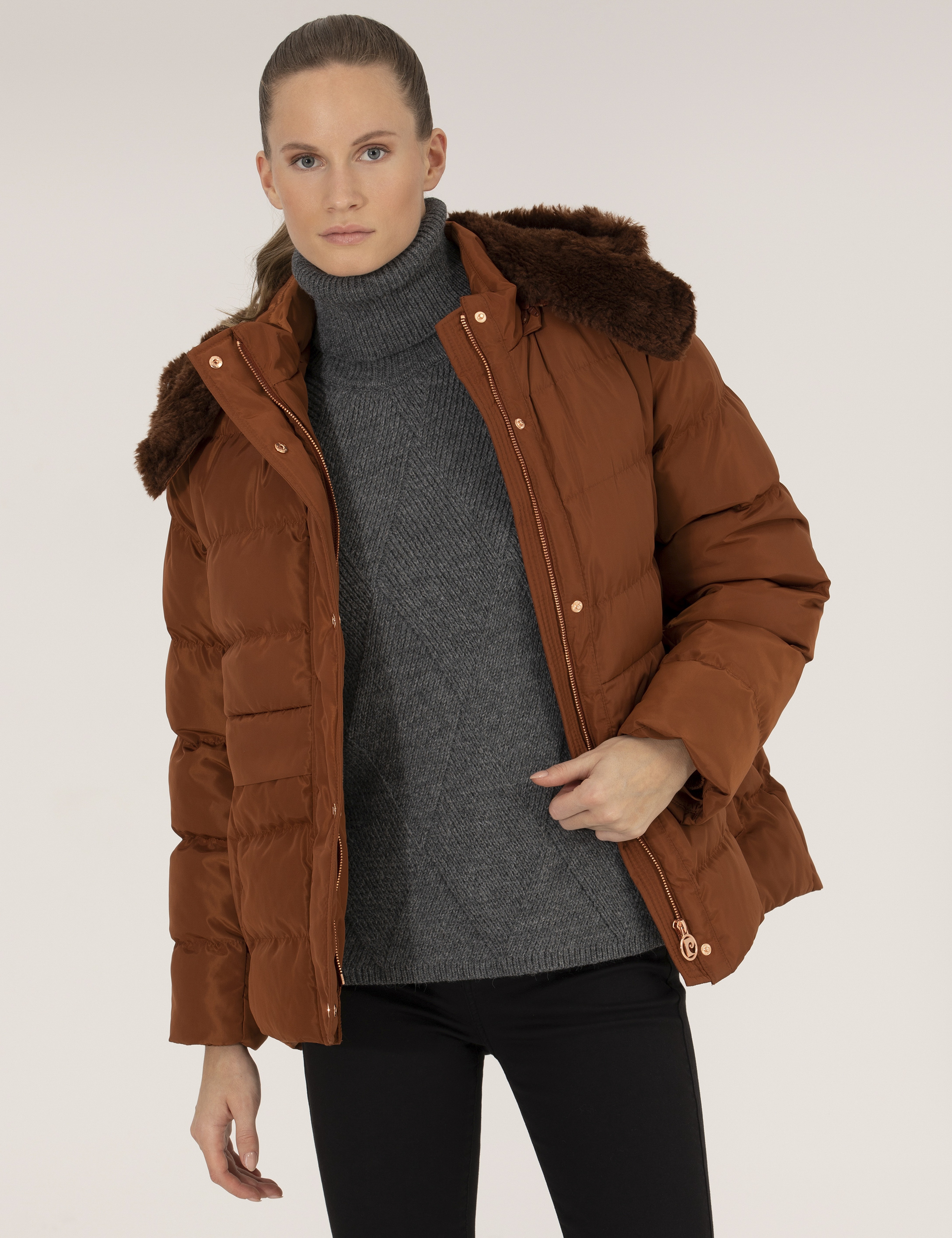 Tarçın Regular Fit Mont
