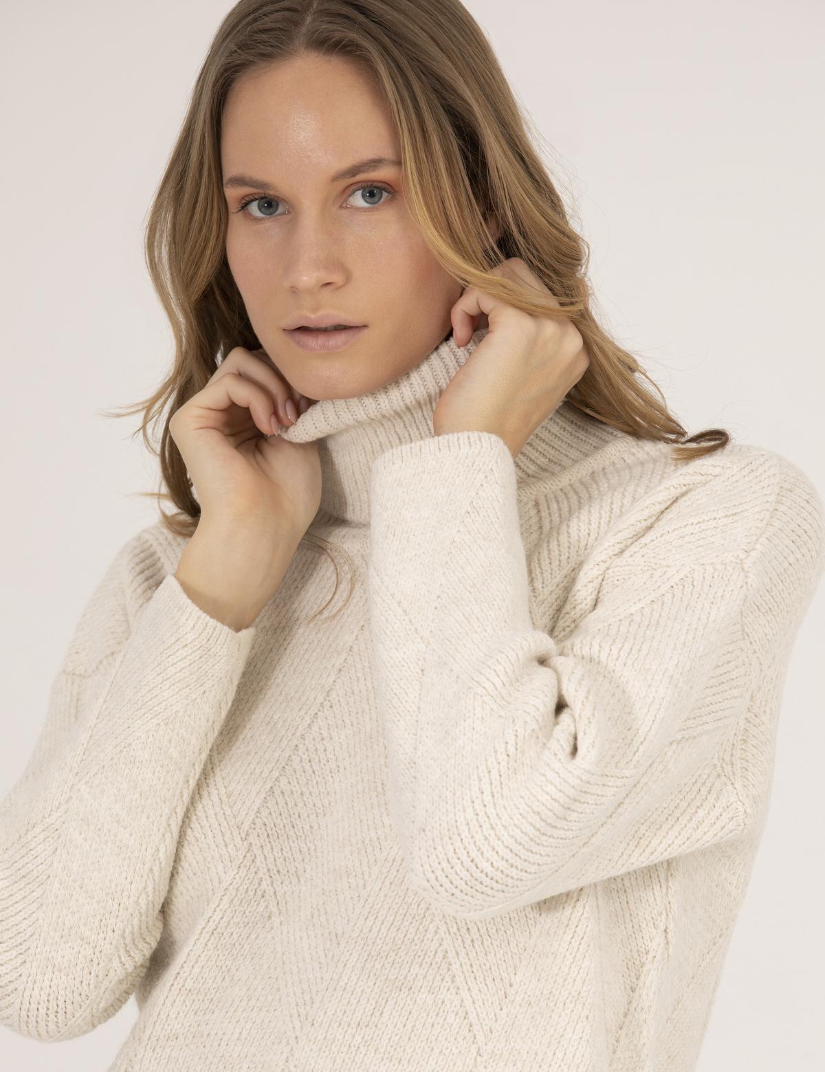 Ekru Regular Fit Balıkçı Yaka Kazak - 50254224027