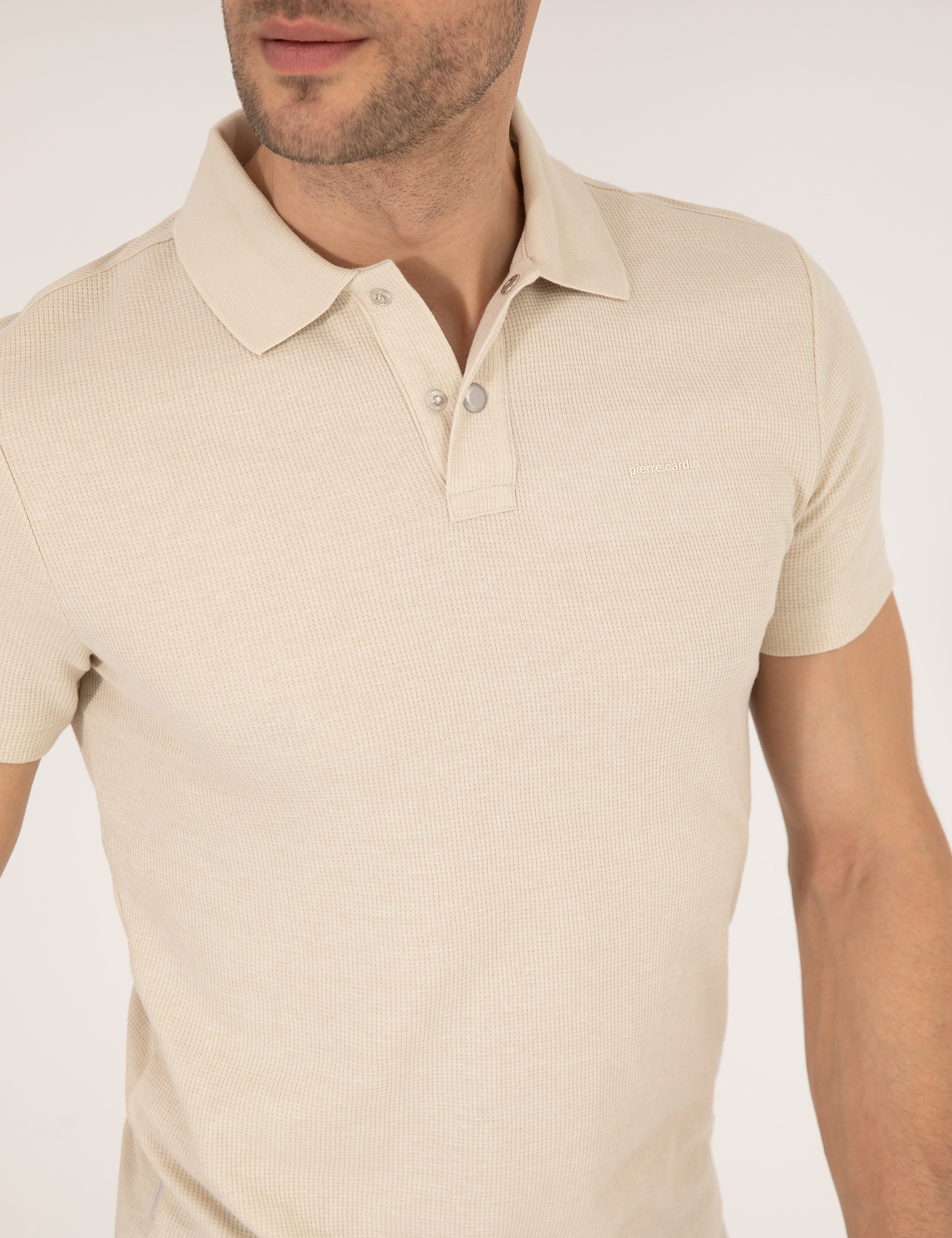 Bej Dokulu Slim Fit Polo Yaka Tişört - Image 6