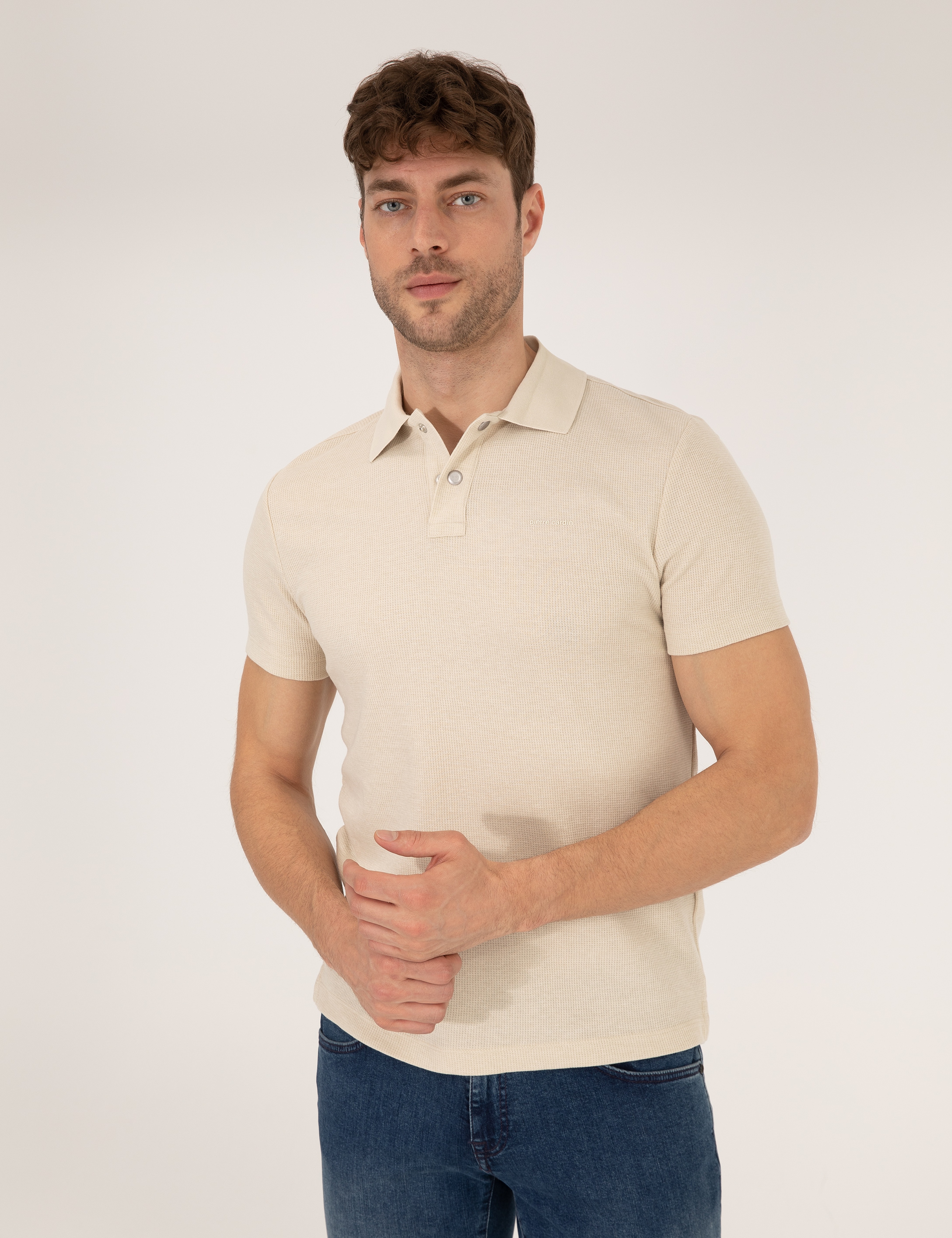Bej Dokulu Slim Fit Polo Yaka Tişört - Image 3