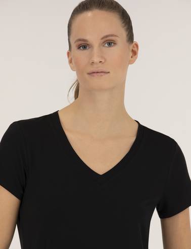 Siyah Comfort Fit V Yaka Basic Tişört