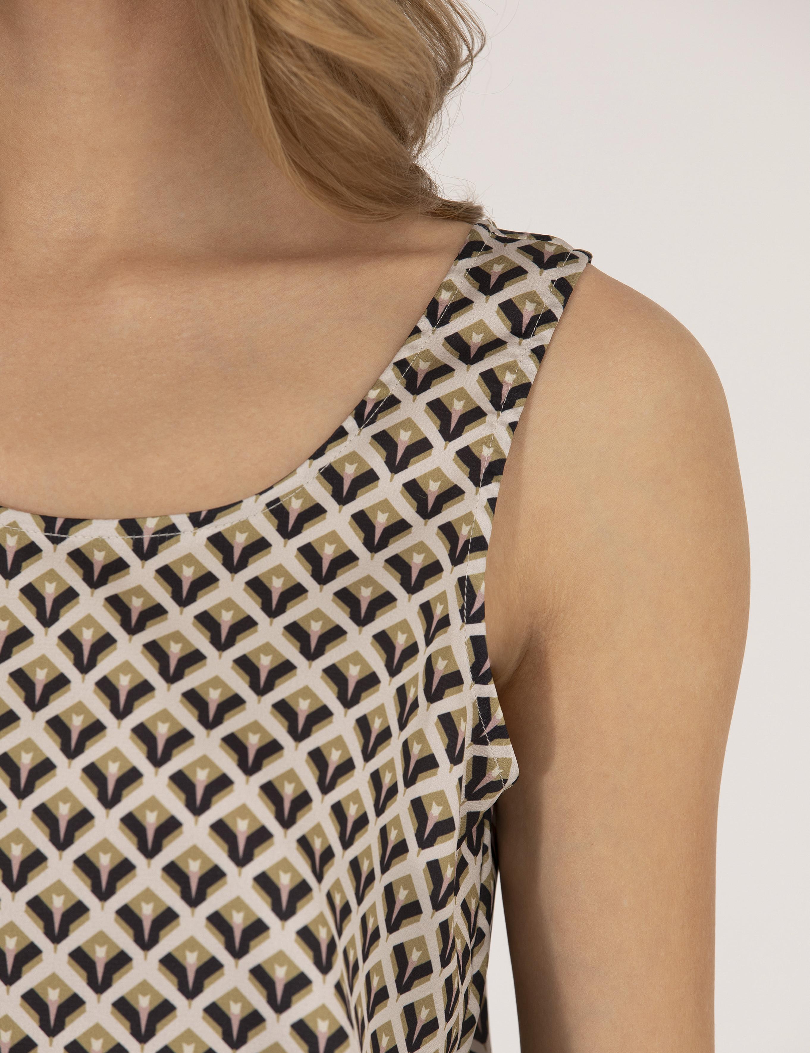 Siyah Regular Fit Kolsuz Bluz