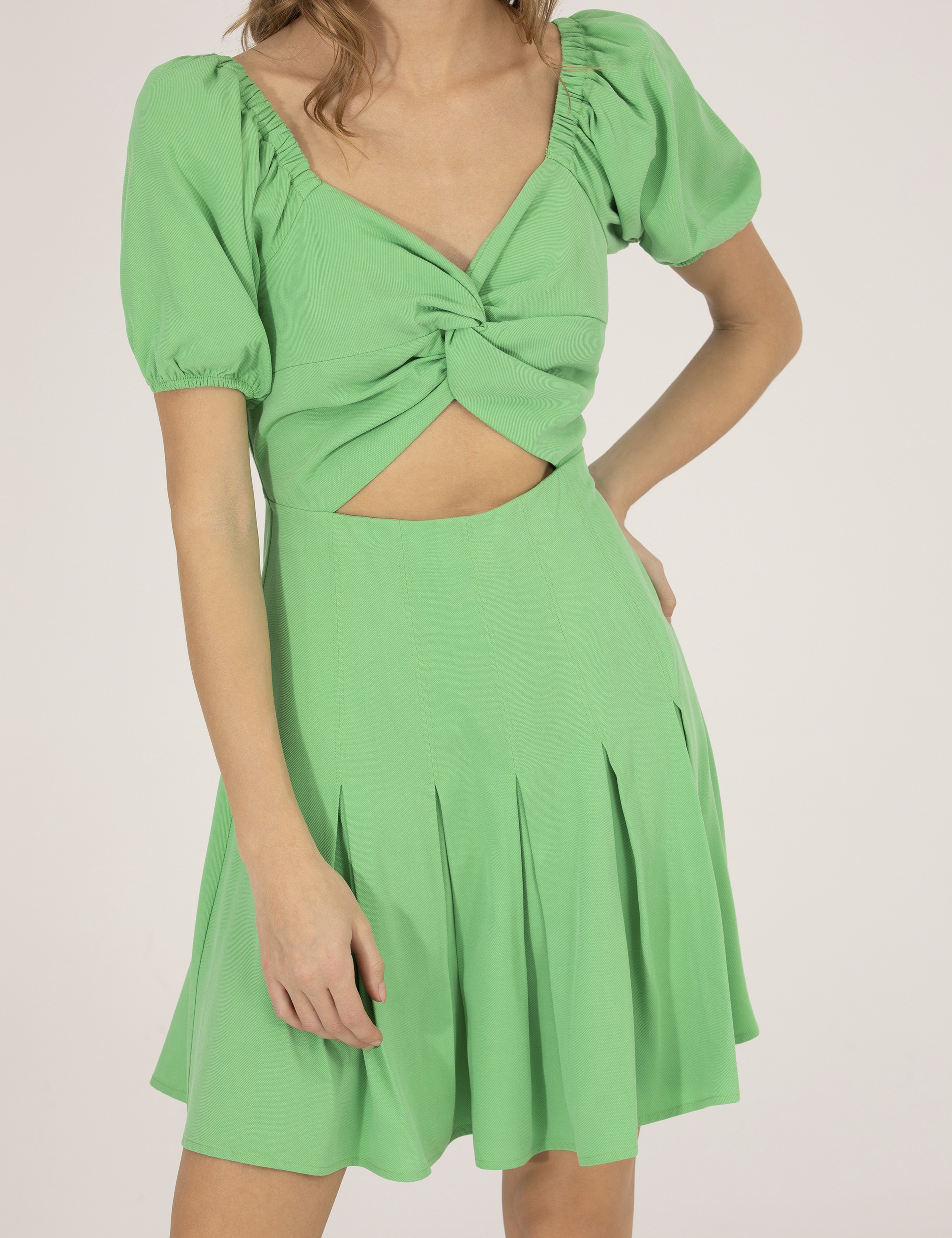 Zümrüt Slim Fit Dokuma Elbise