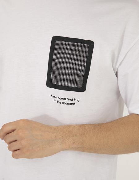 Beyaz Comfort Fit Baskılı Bisiklet Yaka Tişört - 50262628024