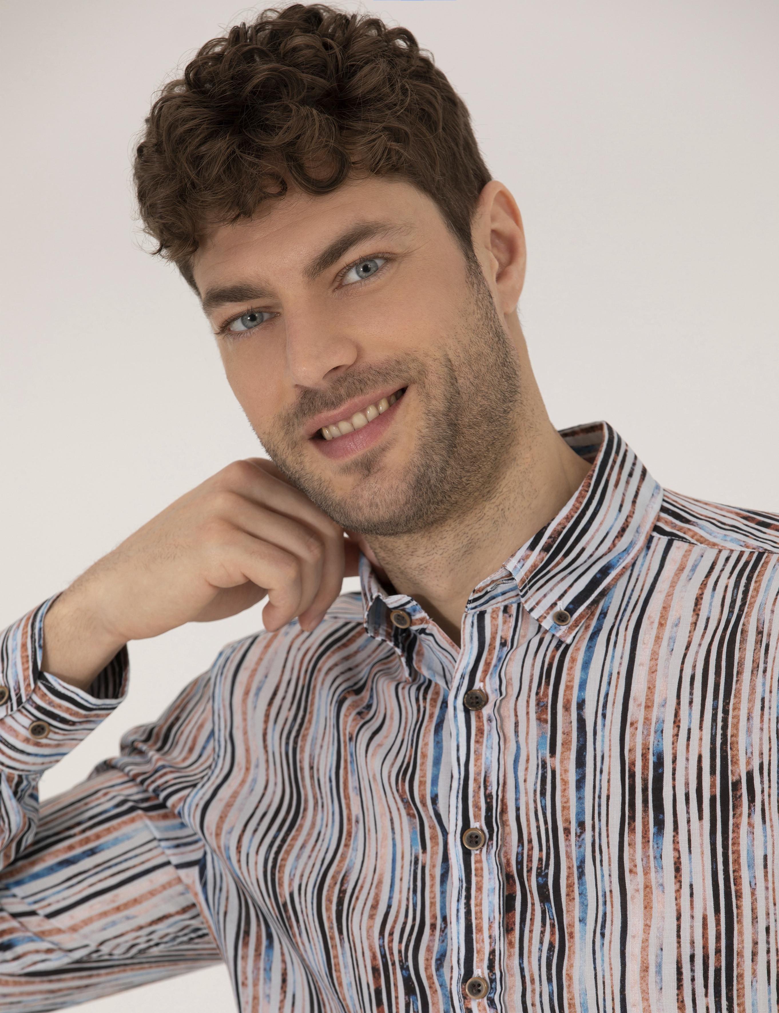 Lacivert Slim Fit Uzun Kollu Gömlek