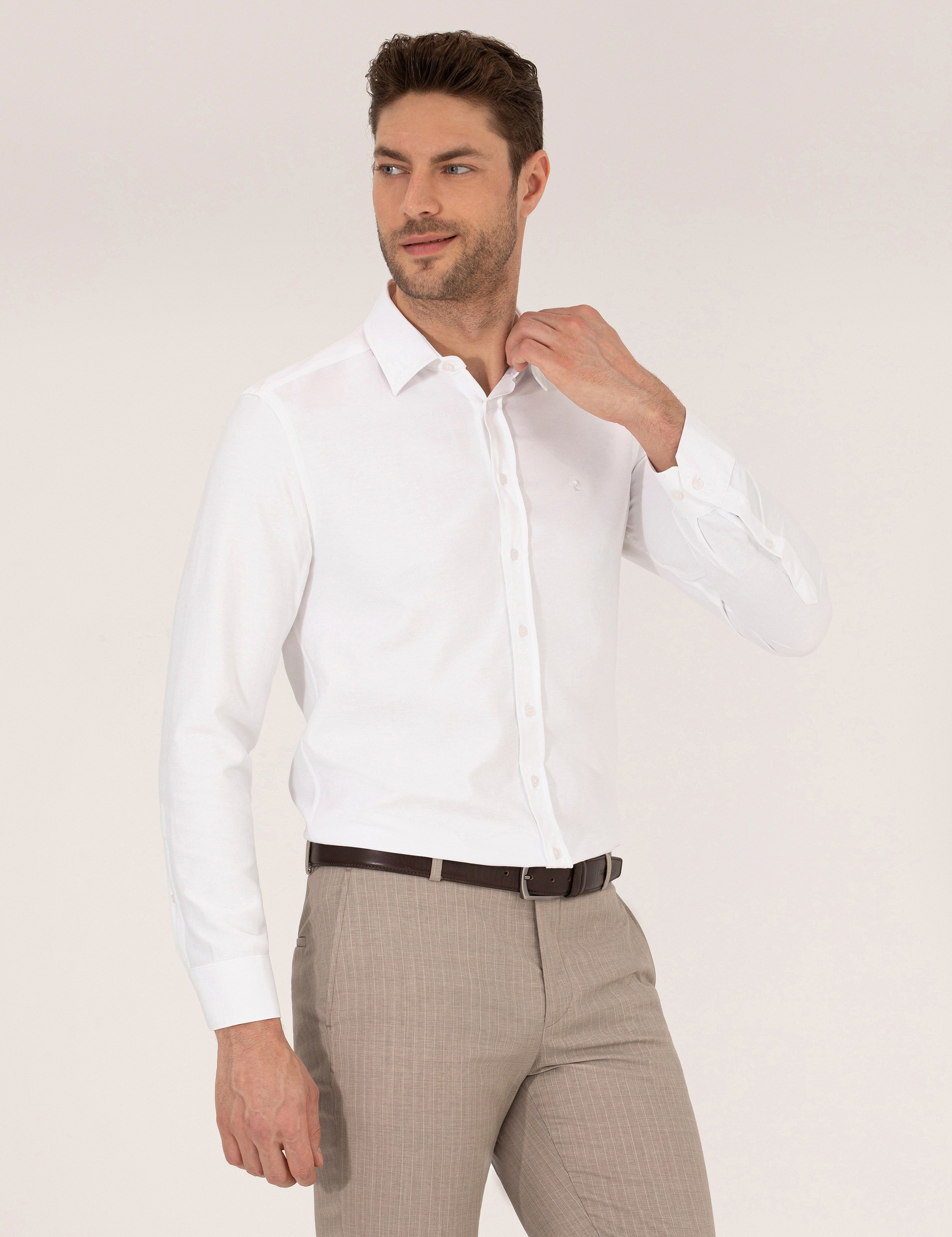 Beyaz Slim Fit Oxford Gömlek - Image 1