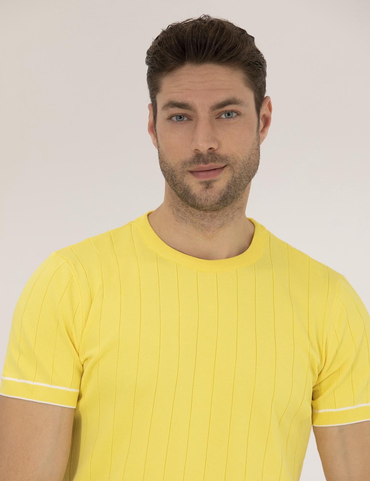 Açık Sarı Slim Fit Bisiklet Yaka Triko Tişört - 50268875008