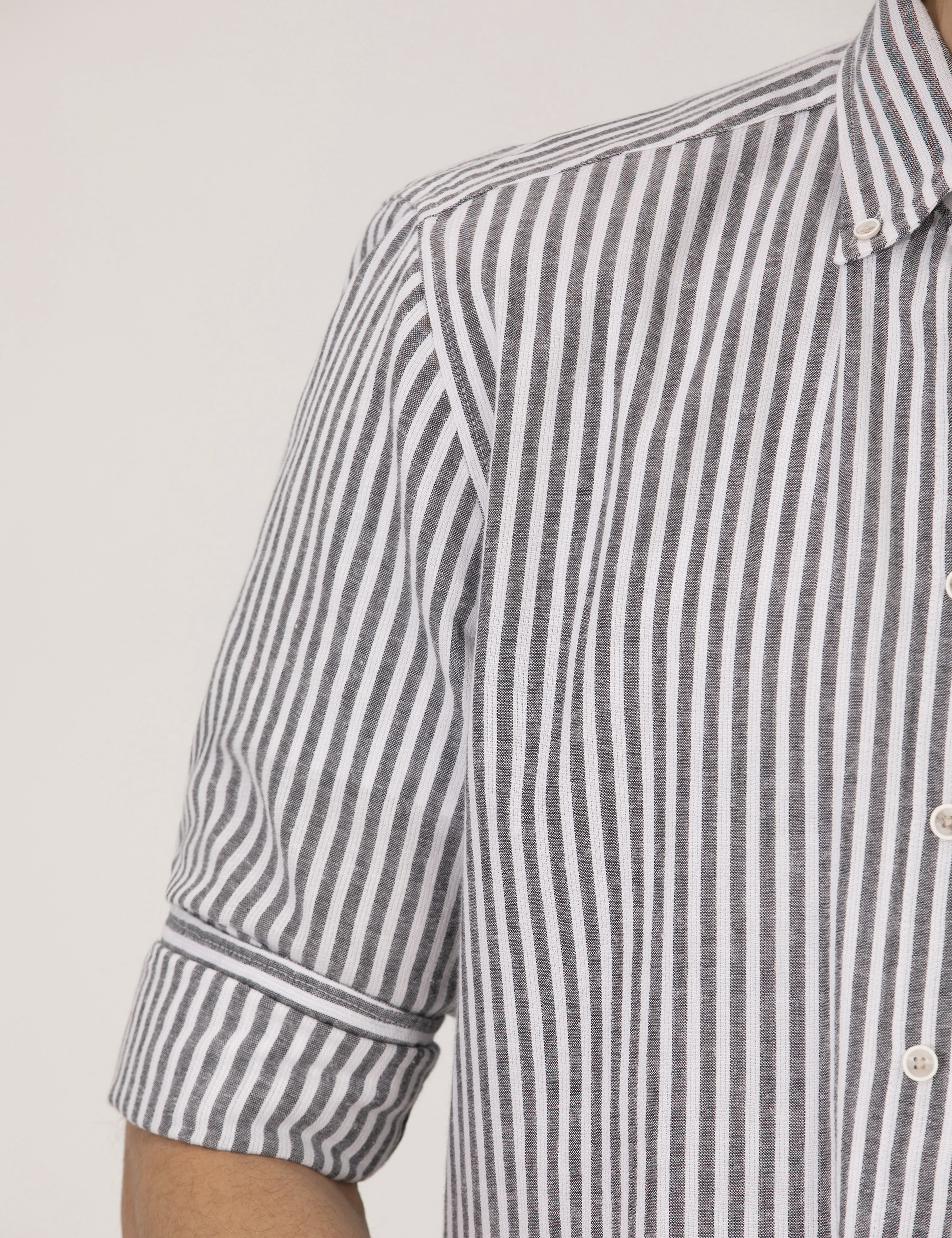 Siyah Regular Fit Uzun Kollu Gömlek - Image 7