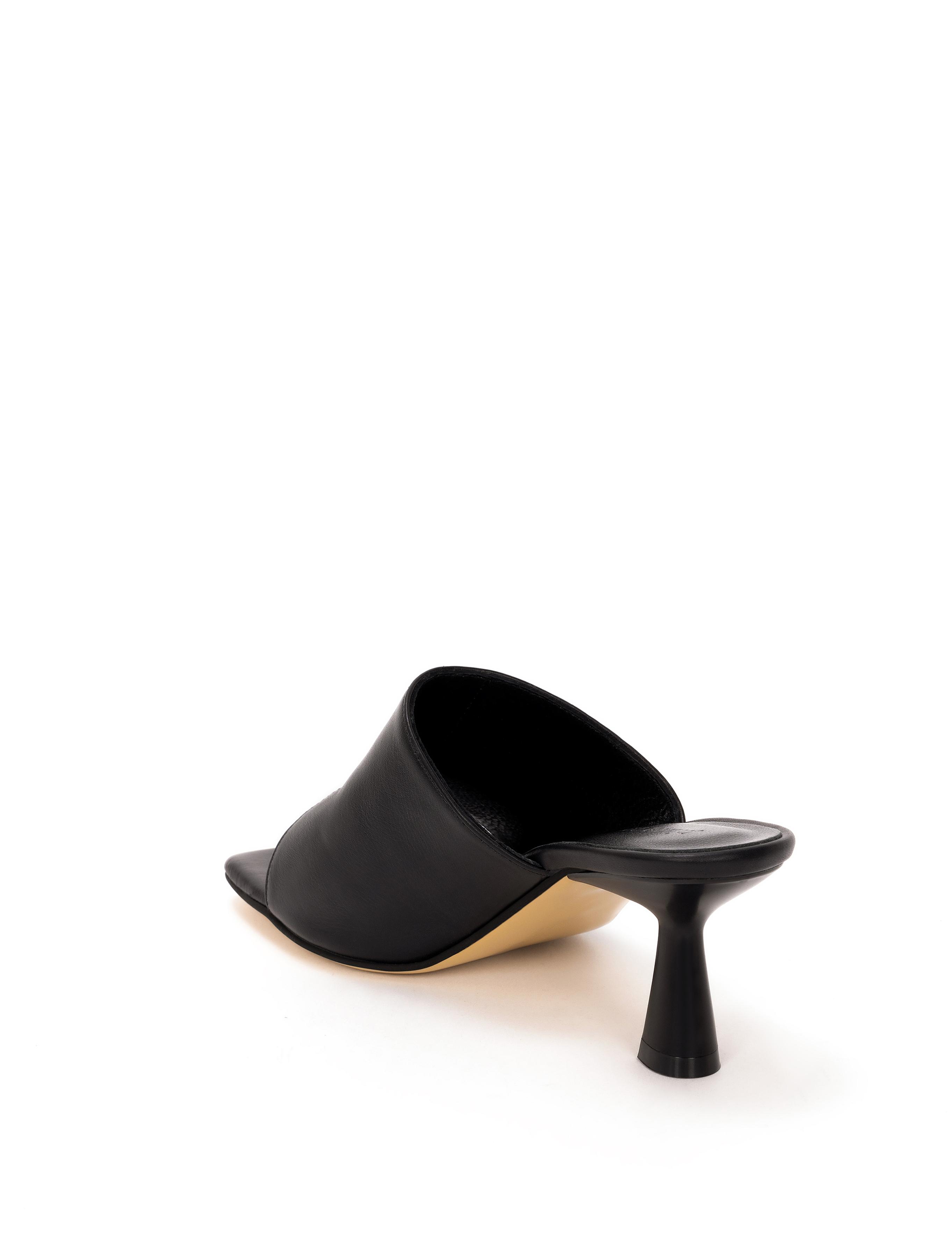 Siyah Topuklu Terlik