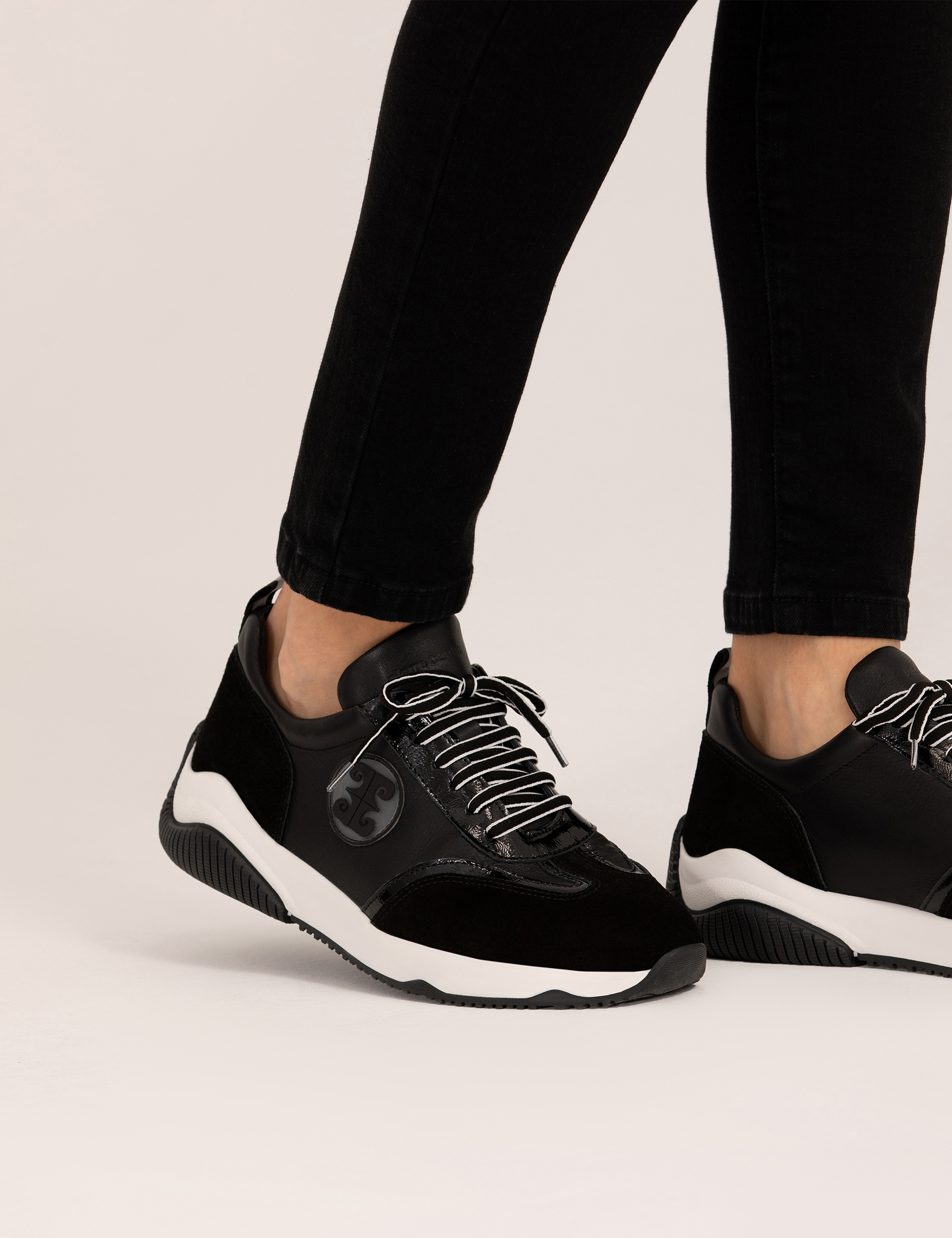 Siyah Sneaker - Image 1