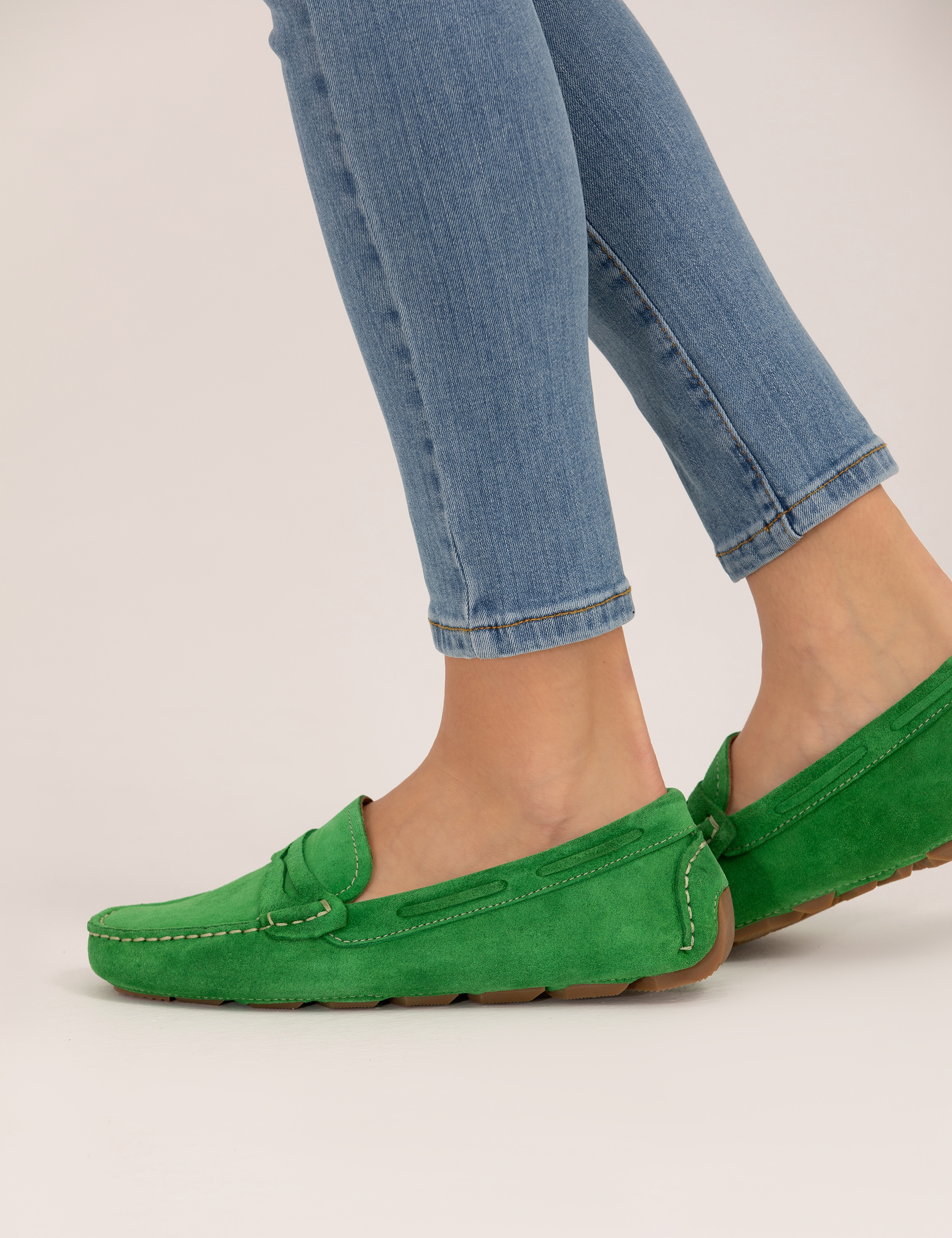 Yeşil Süet Deri Loafer - Image 1