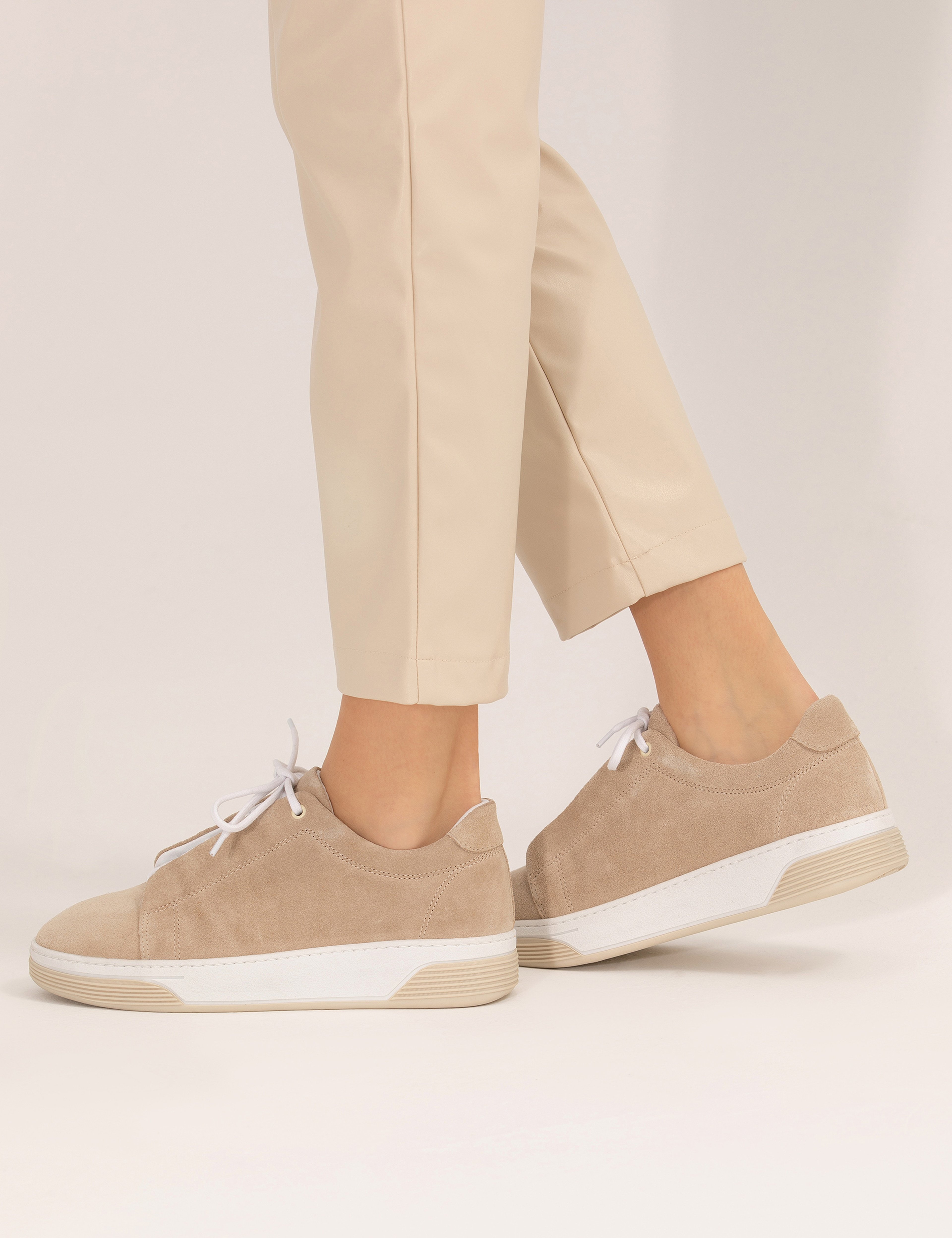 Gri Sneaker