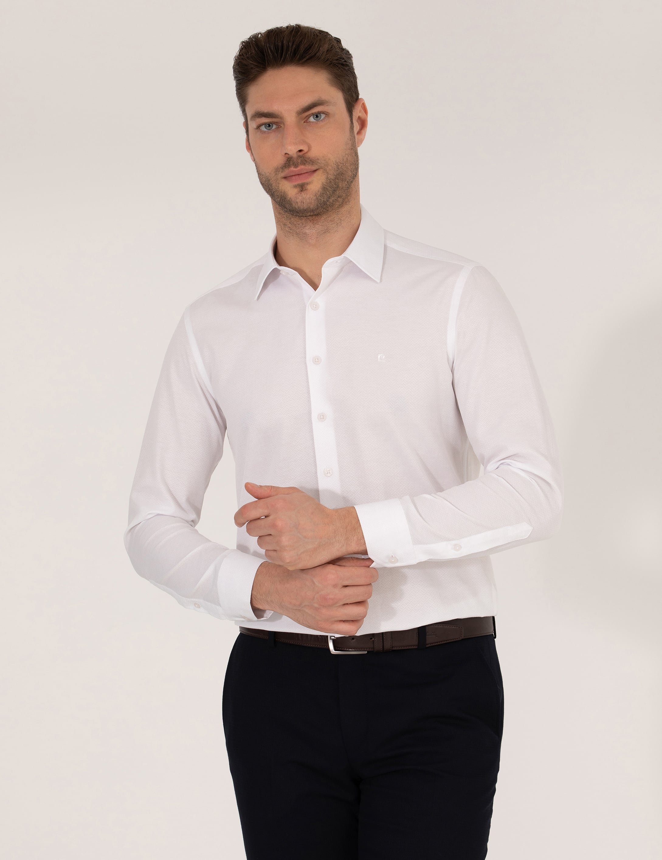 Beyaz Slim Fit Uzun Kollu Gömlek