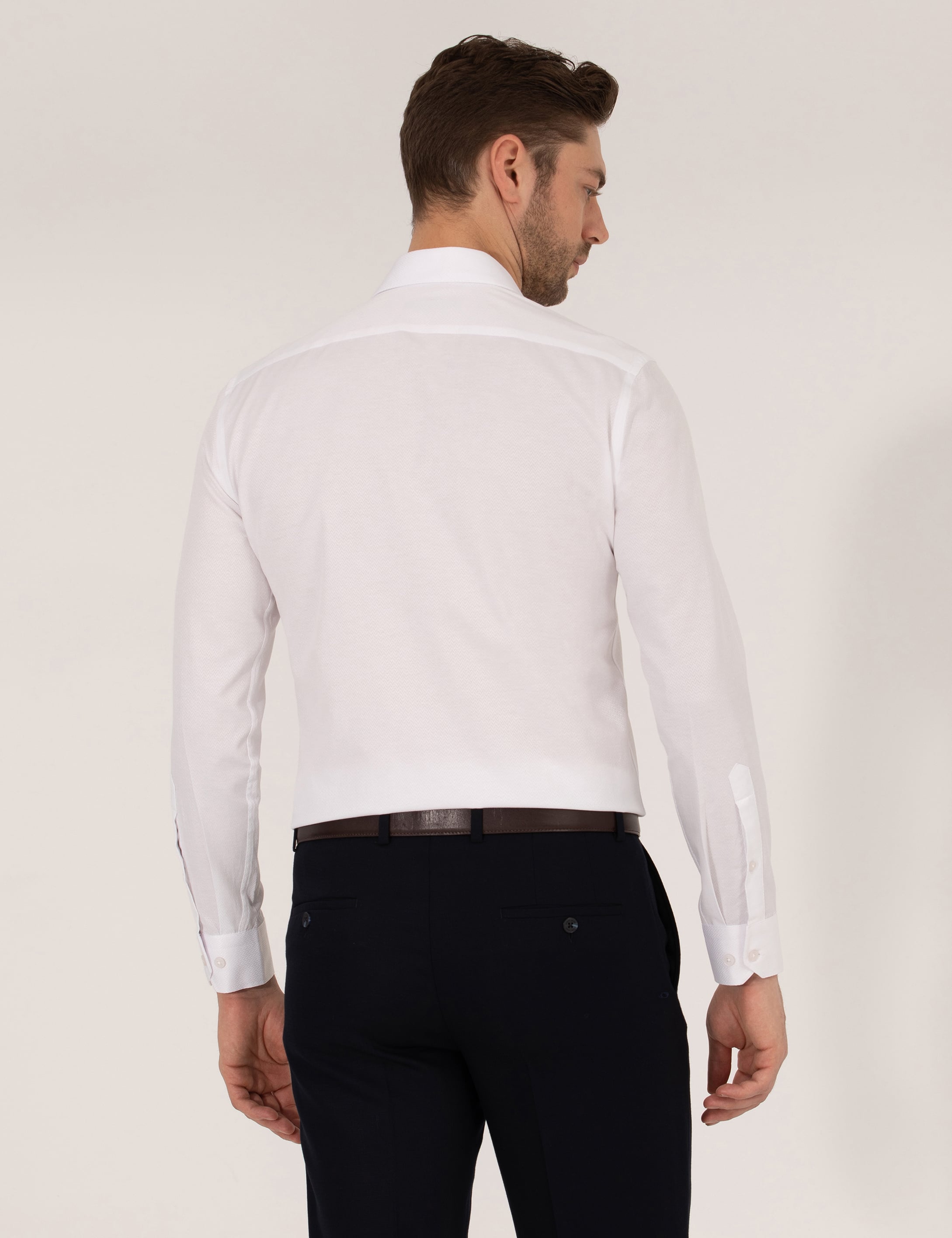 Beyaz Slim Fit Uzun Kollu Gömlek