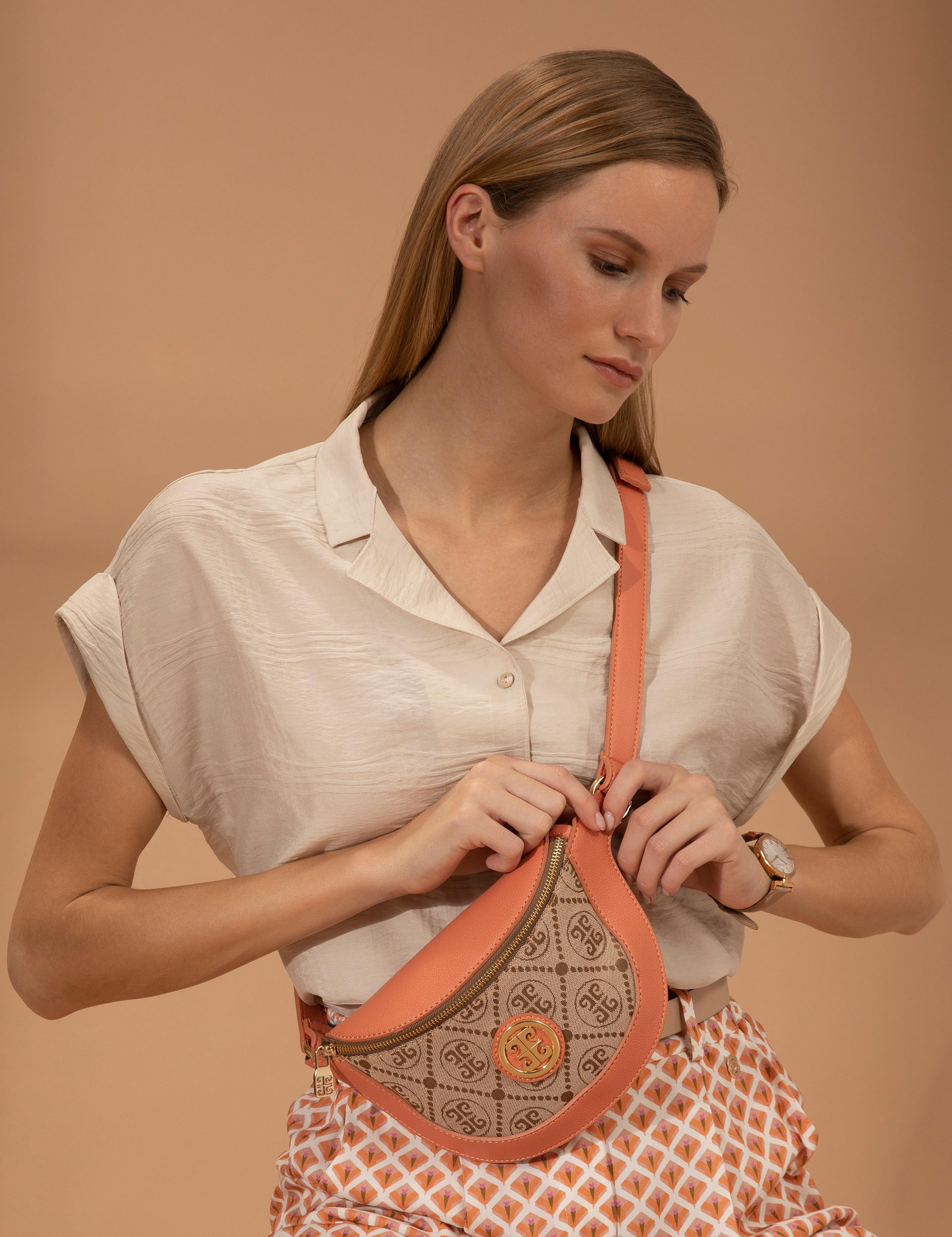 Turuncu Bel Çantası