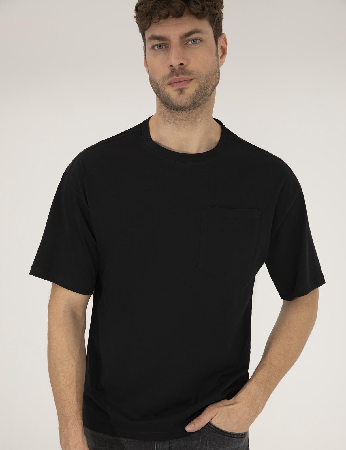 Siyah Regular Fit Düz Cepli Bisiklet Yaka Tişört - 50270489017