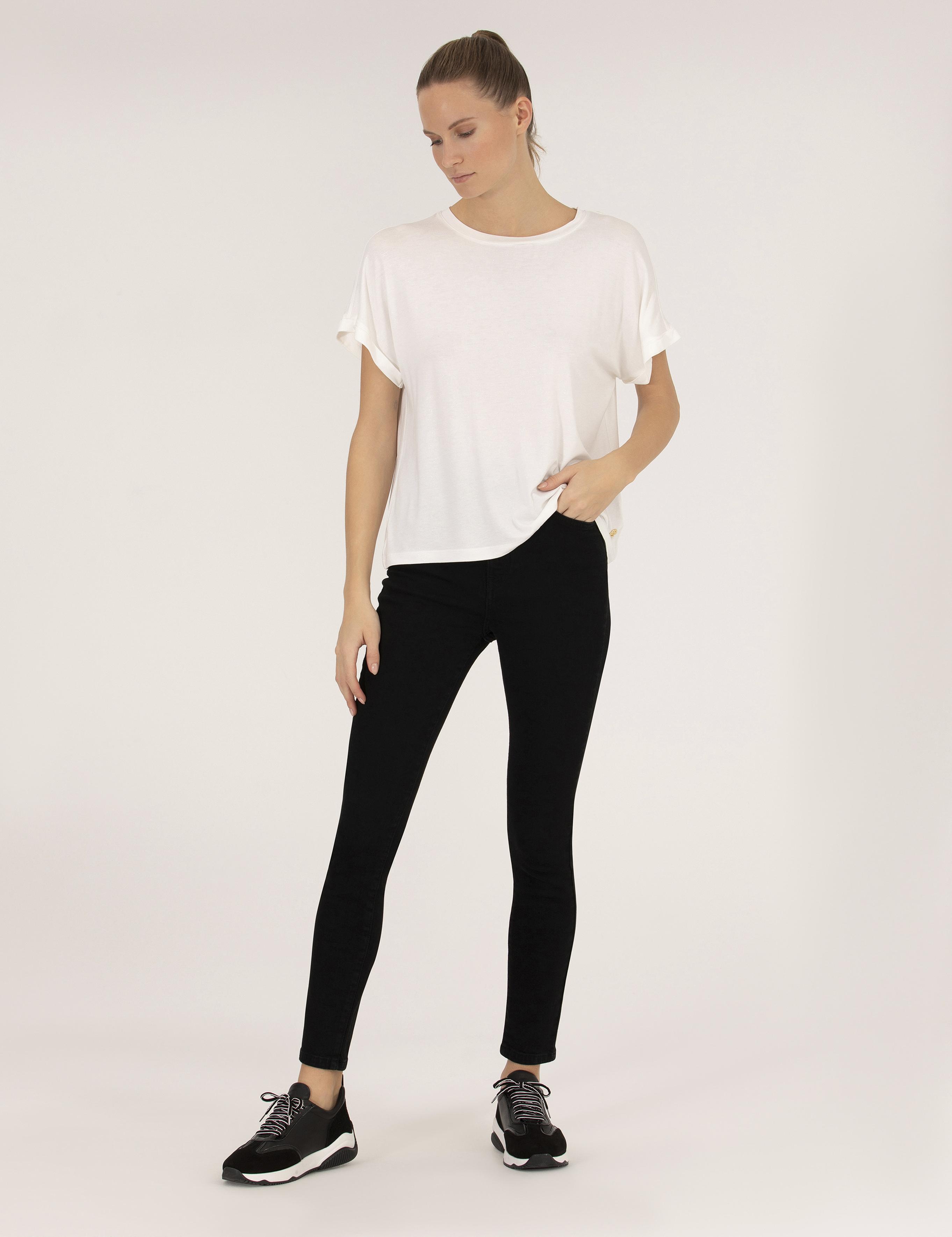 Ekru Comfort Fit Tişört