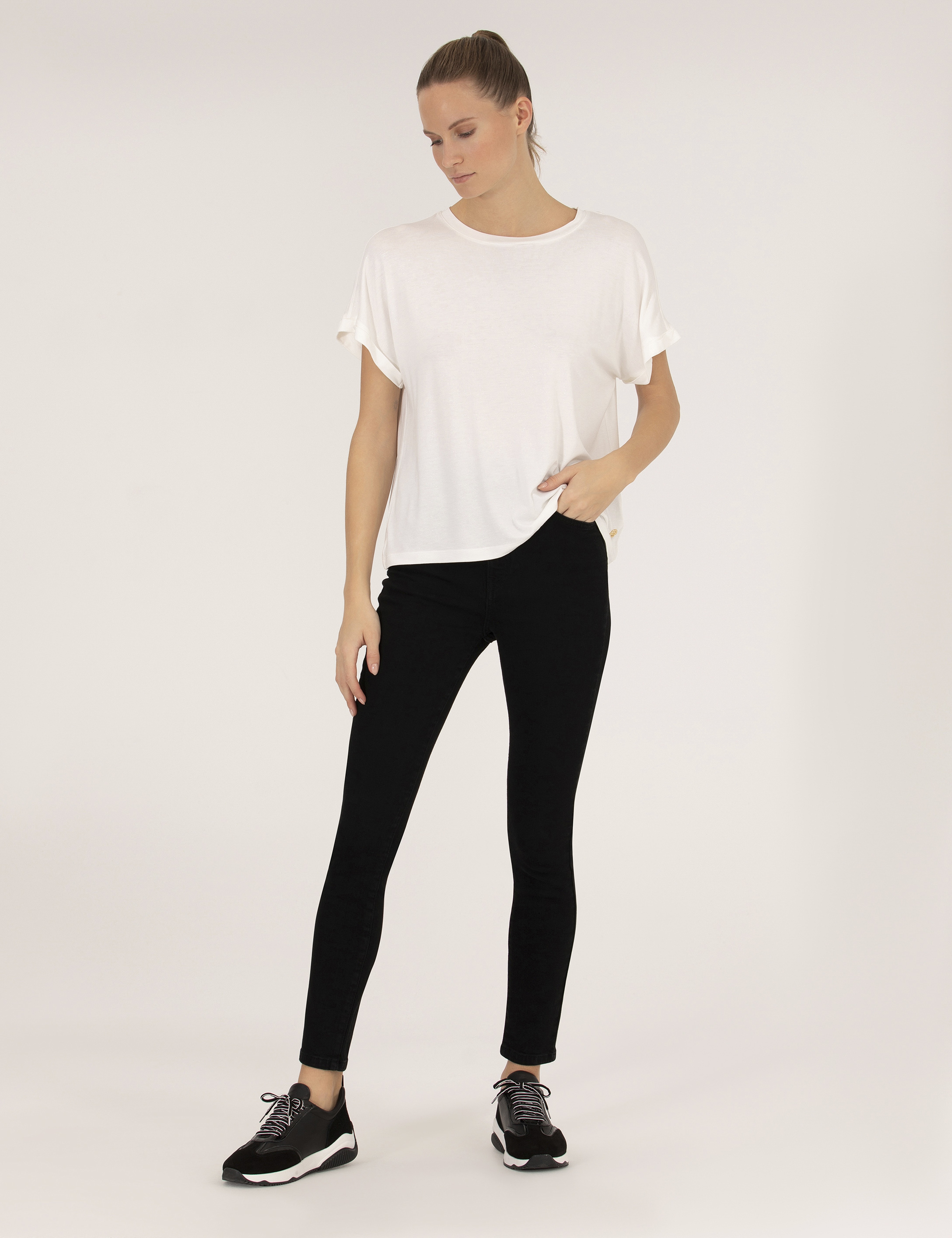 Ekru Comfort Fit Tişört