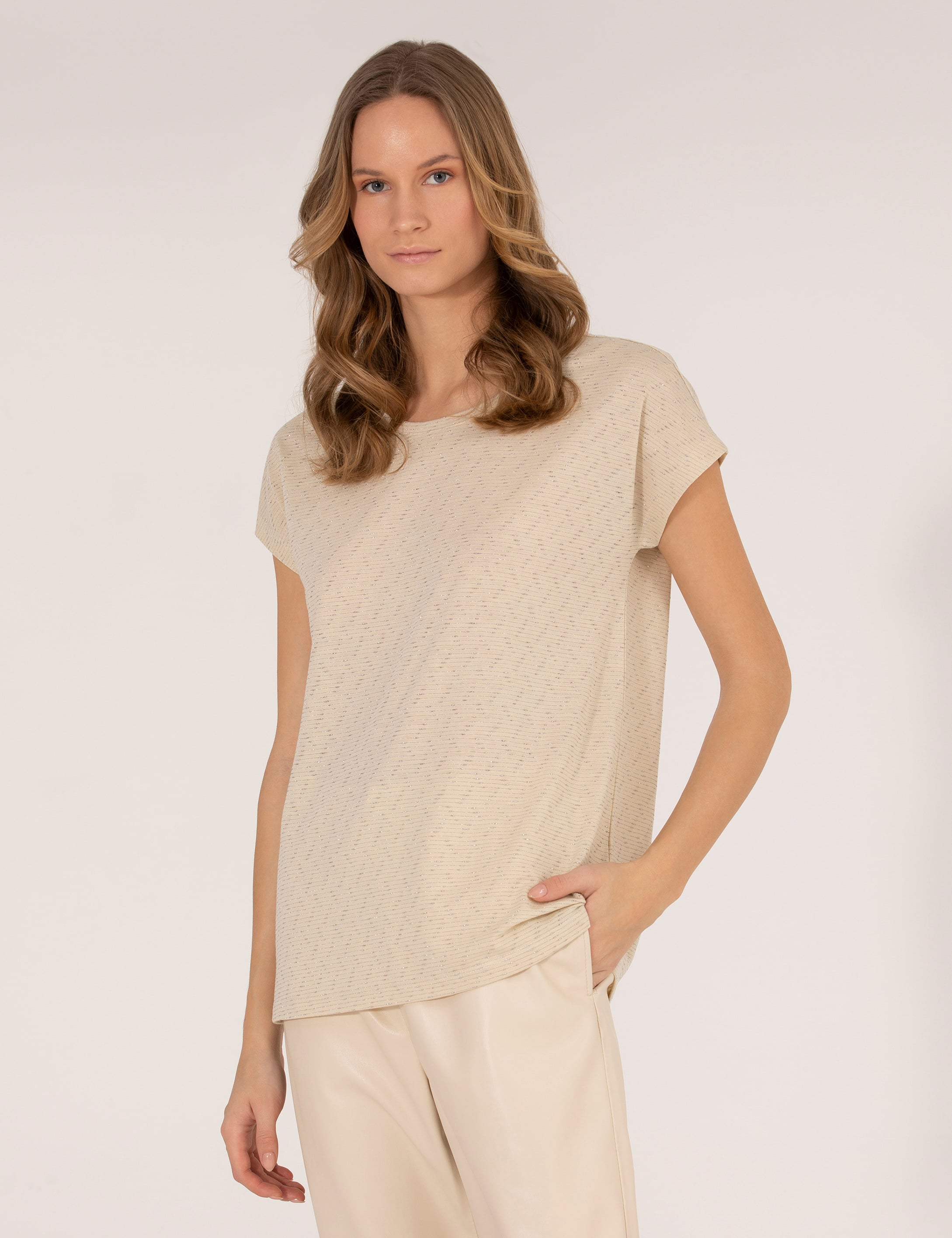 Bej Comfort Fit Tişört
