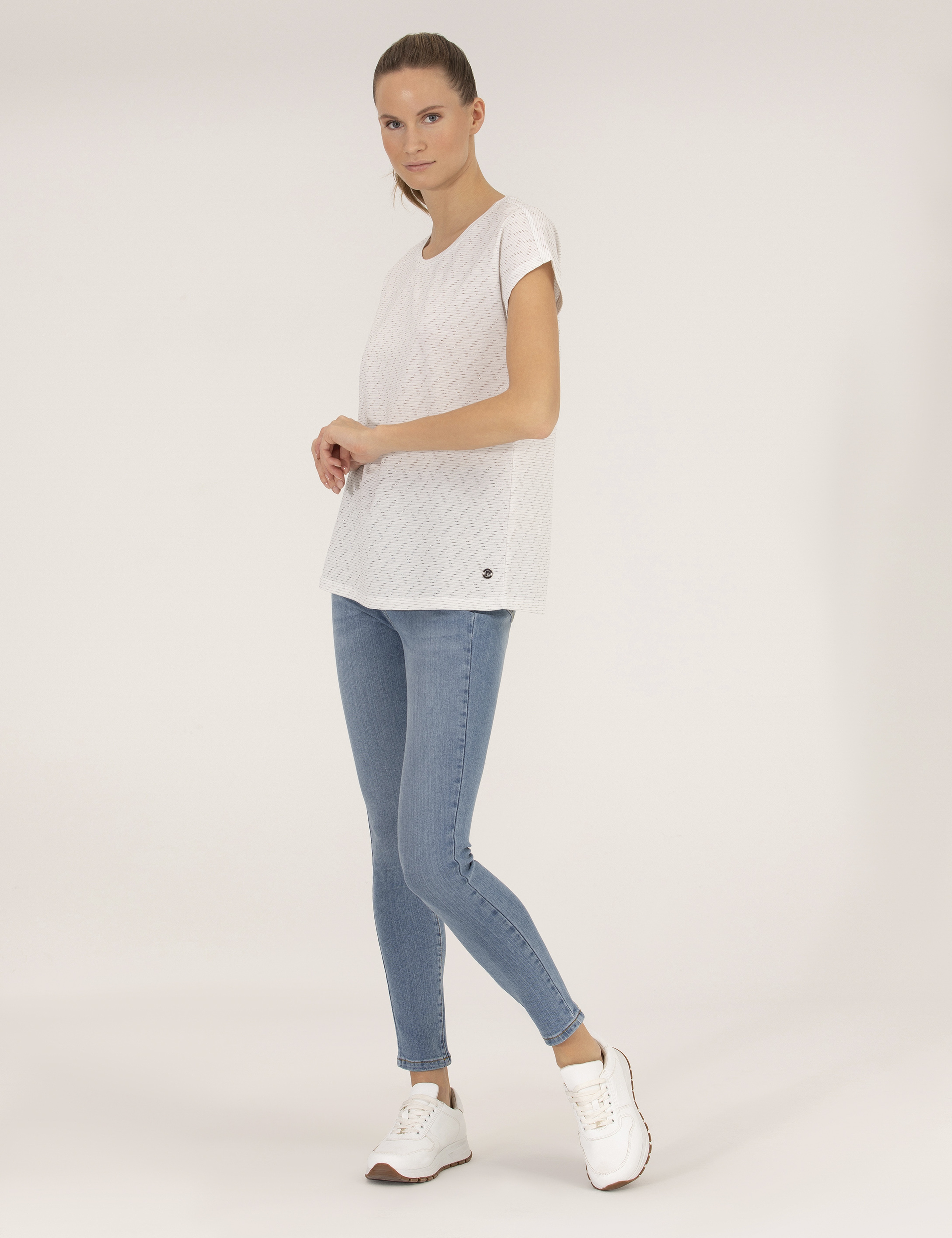 Ekru Comfort Fit Tişört