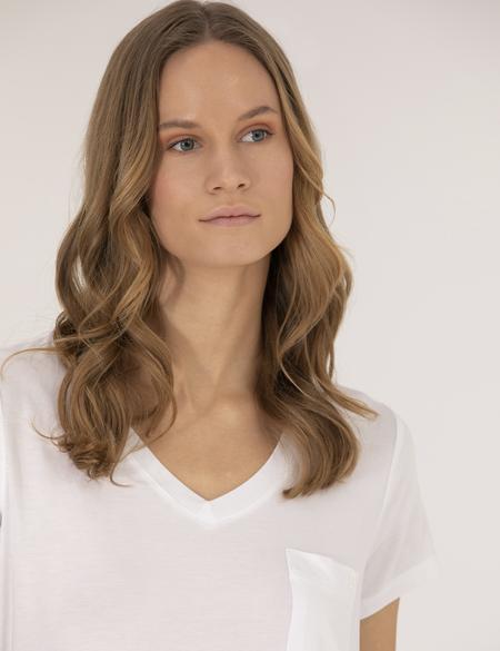 Beyaz Comfort Fit V Yaka Basic Tişört - 50272381006