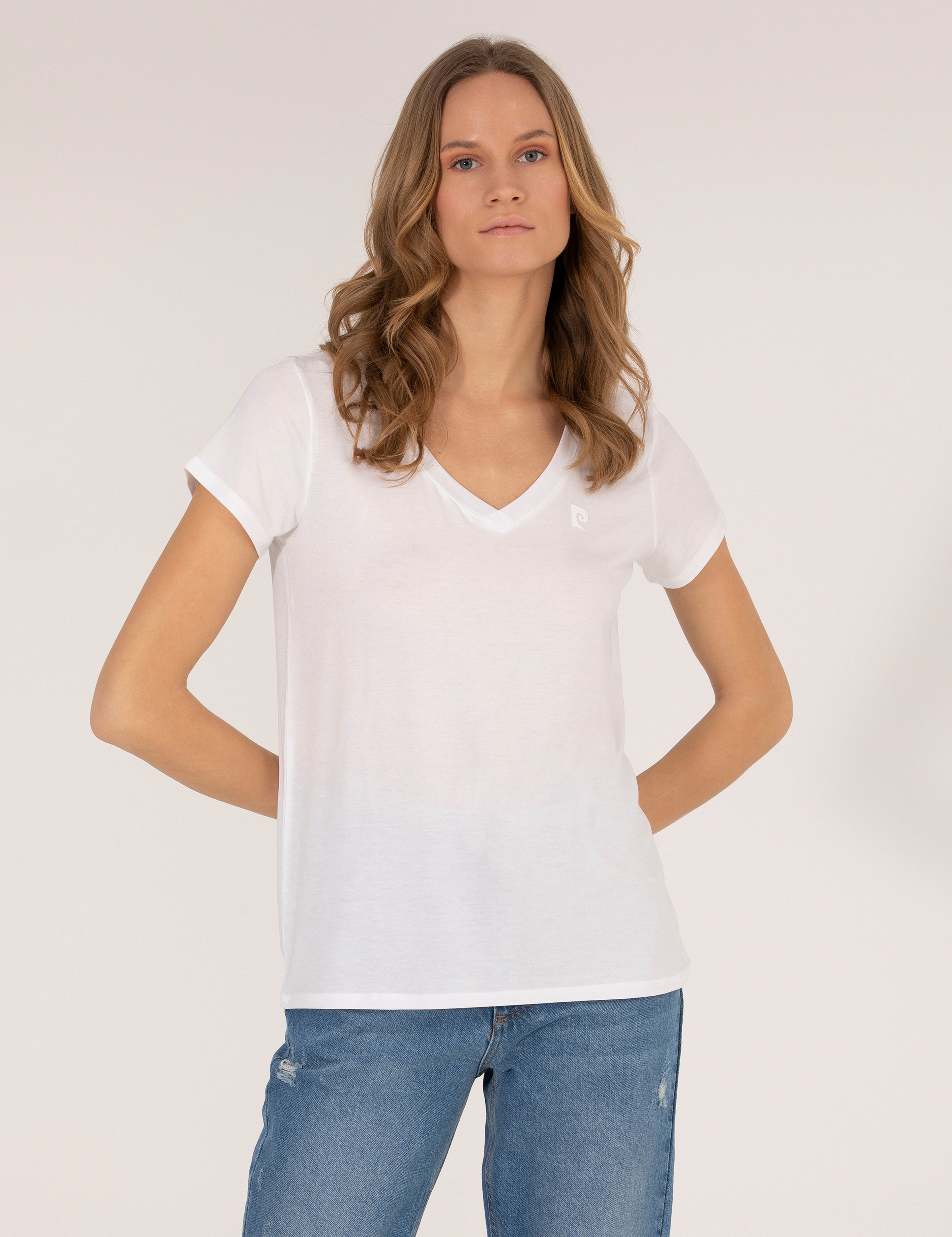 Beyaz Comfort Fit V Yaka Basic Tişört