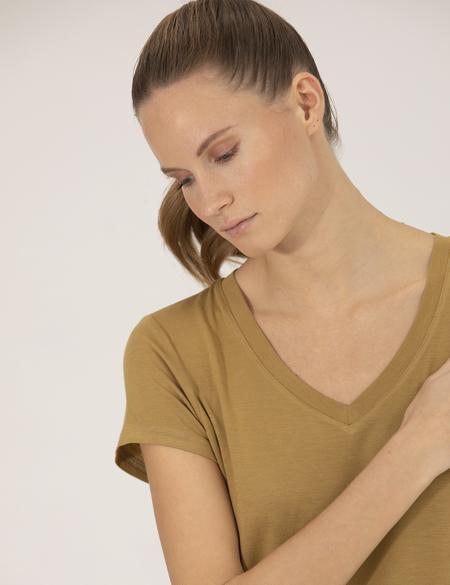 Yeşil Comfort Fit V Yaka Basic Tişört - 50272385025