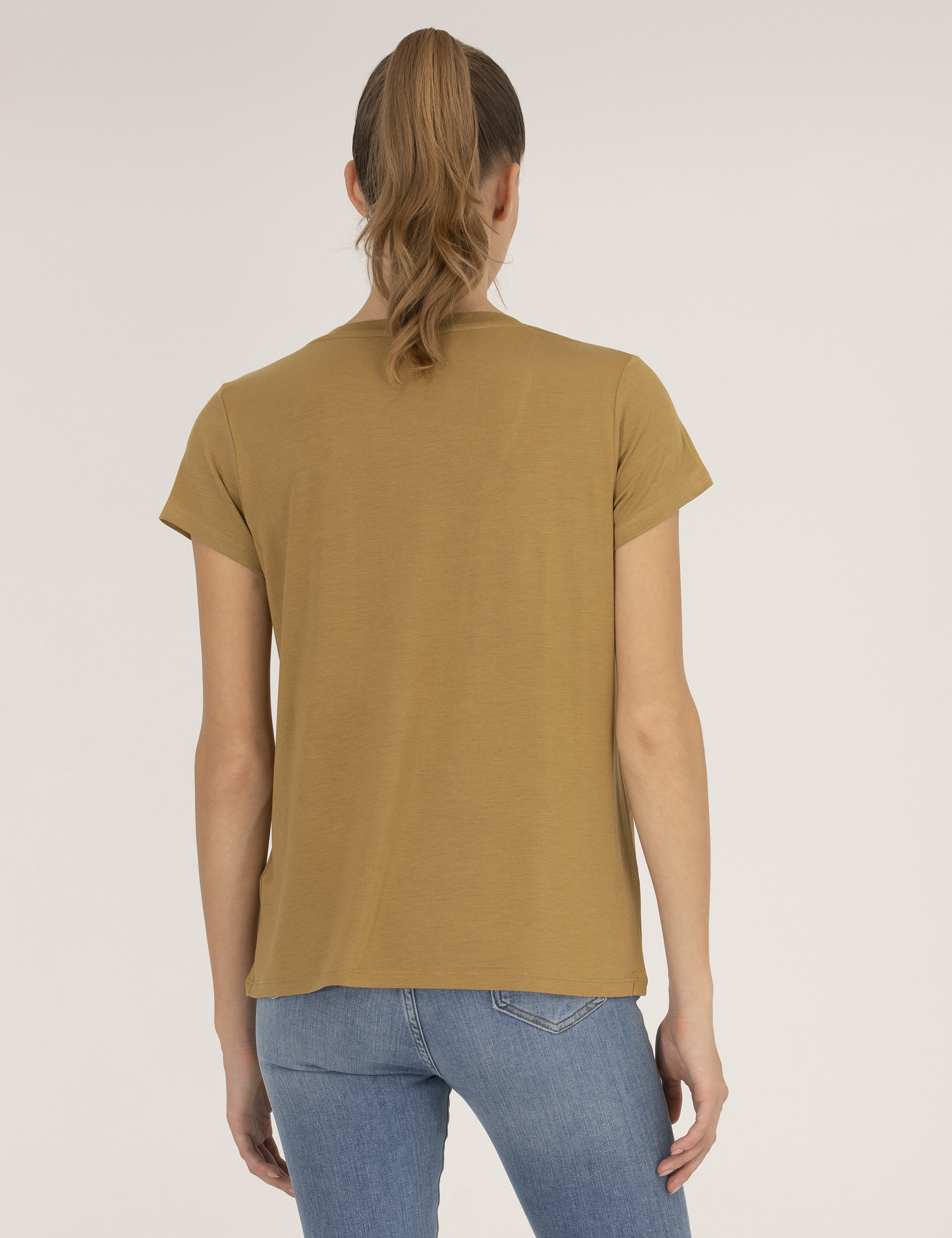 Yeşil Comfort Fit V Yaka Basic Tişört - Image 5